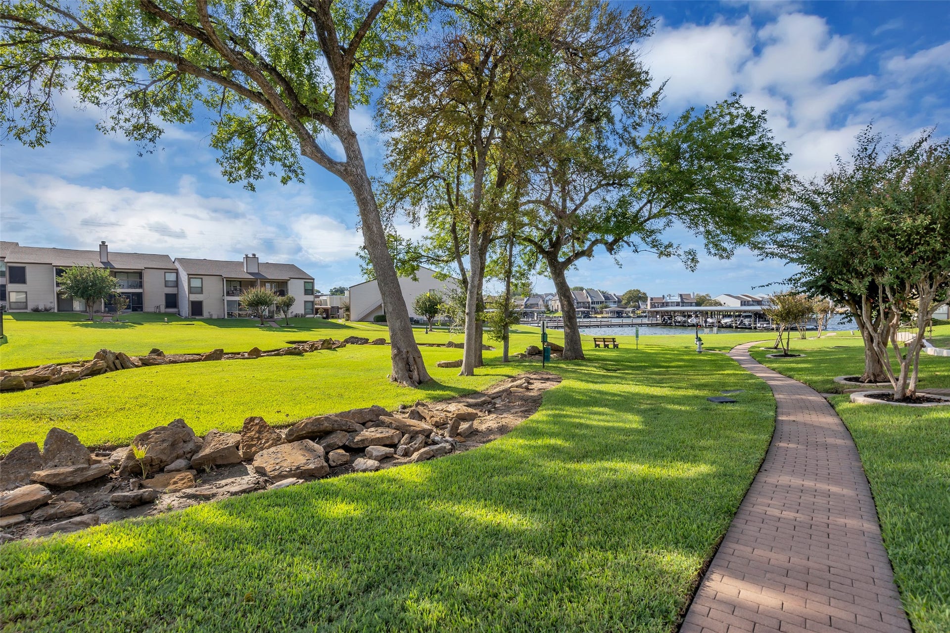 201D Lakeview Terrace, Conroe, TX 77356