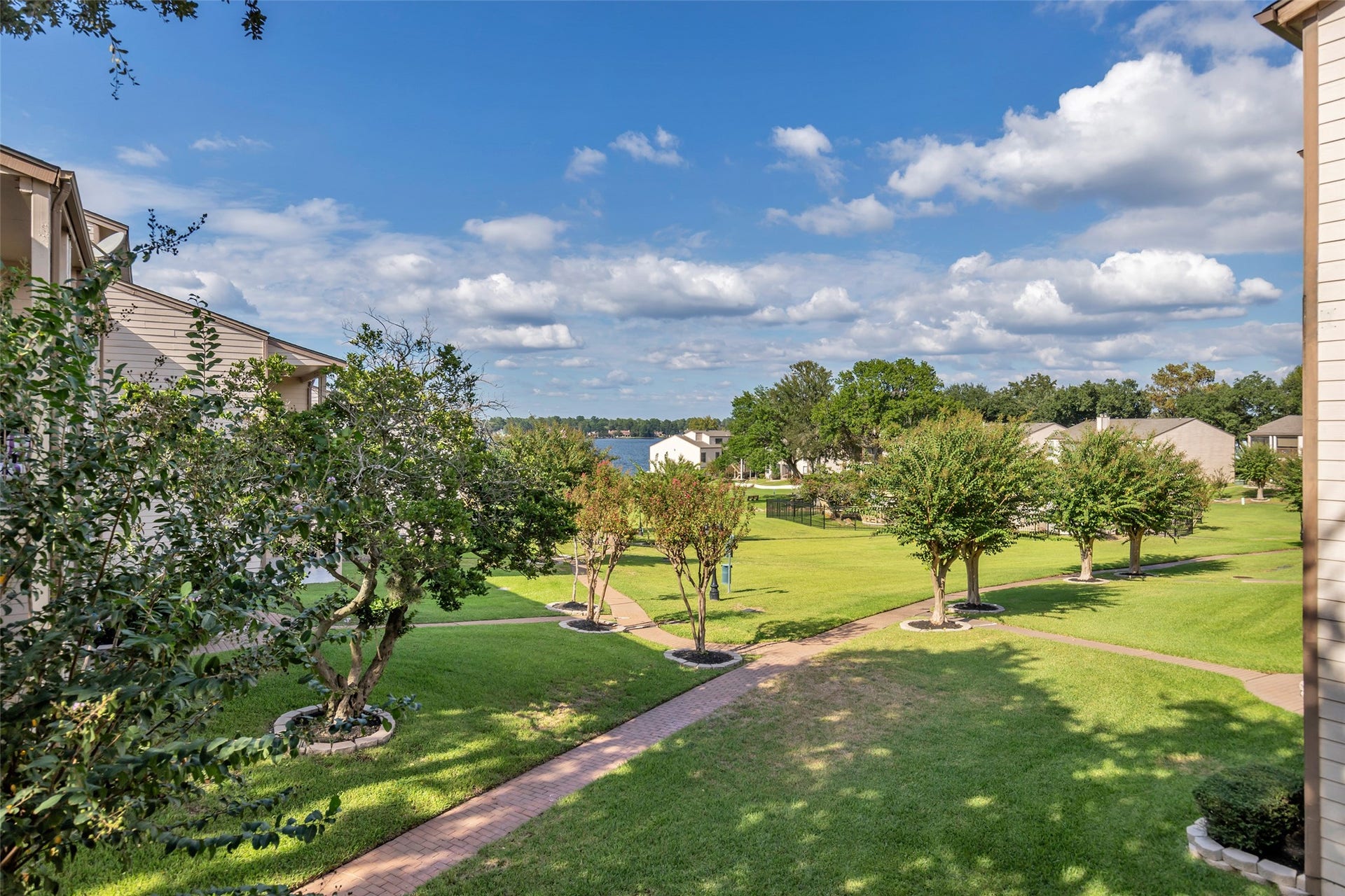 201D Lakeview Terrace, Conroe, TX 77356
