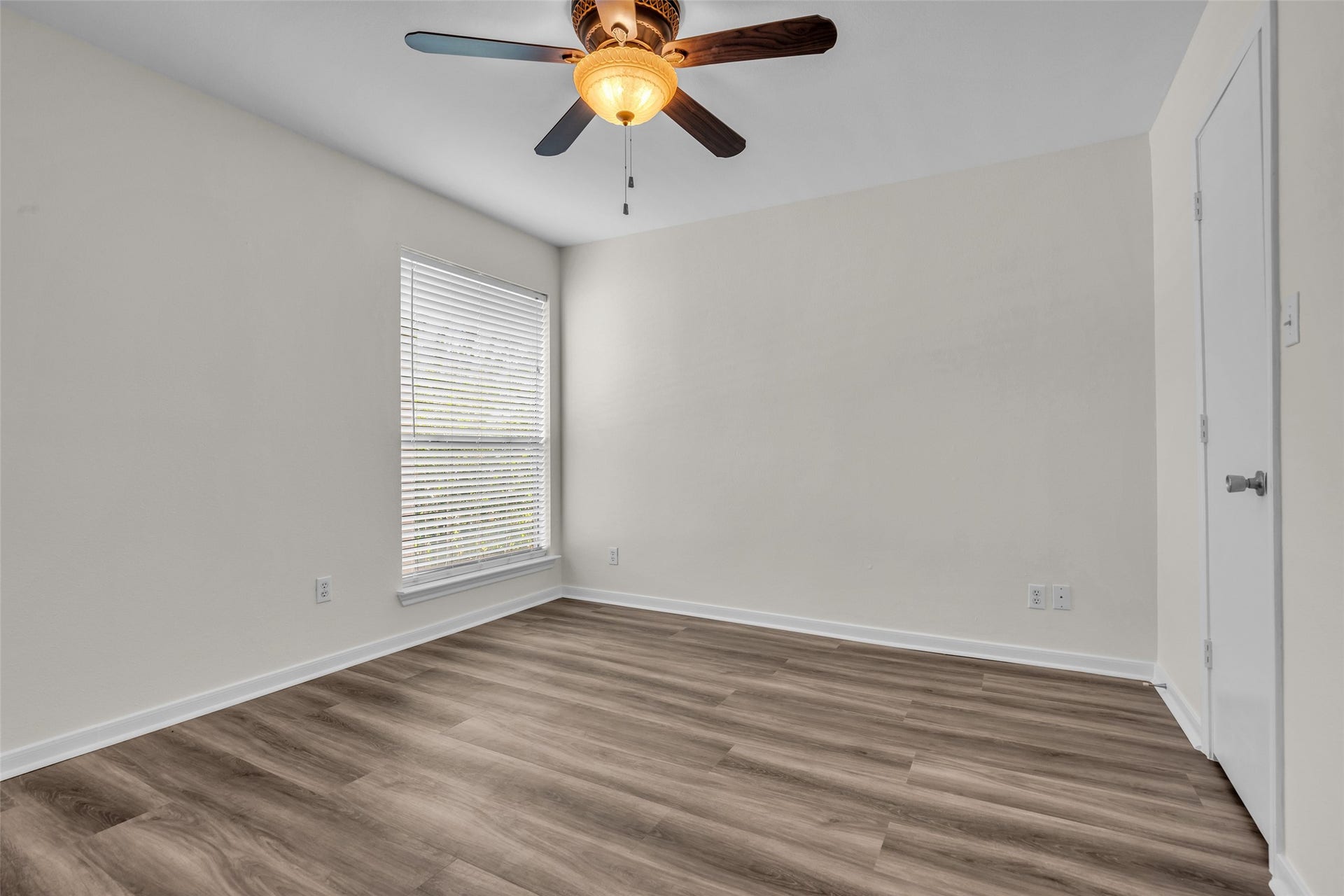 201D Lakeview Terrace, Conroe, TX 77356