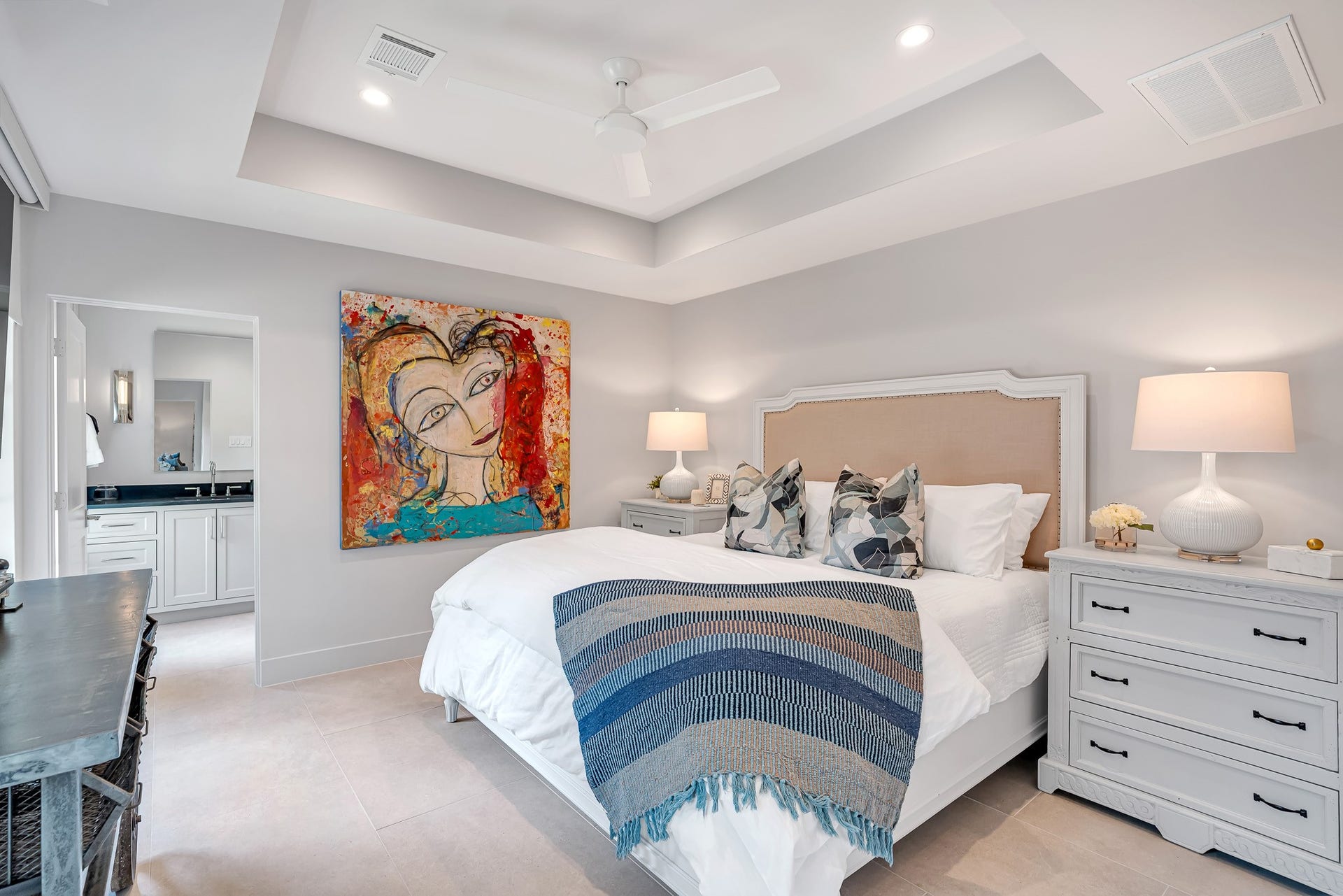 Guest suite is fully equipped with private bedroom and private garage.