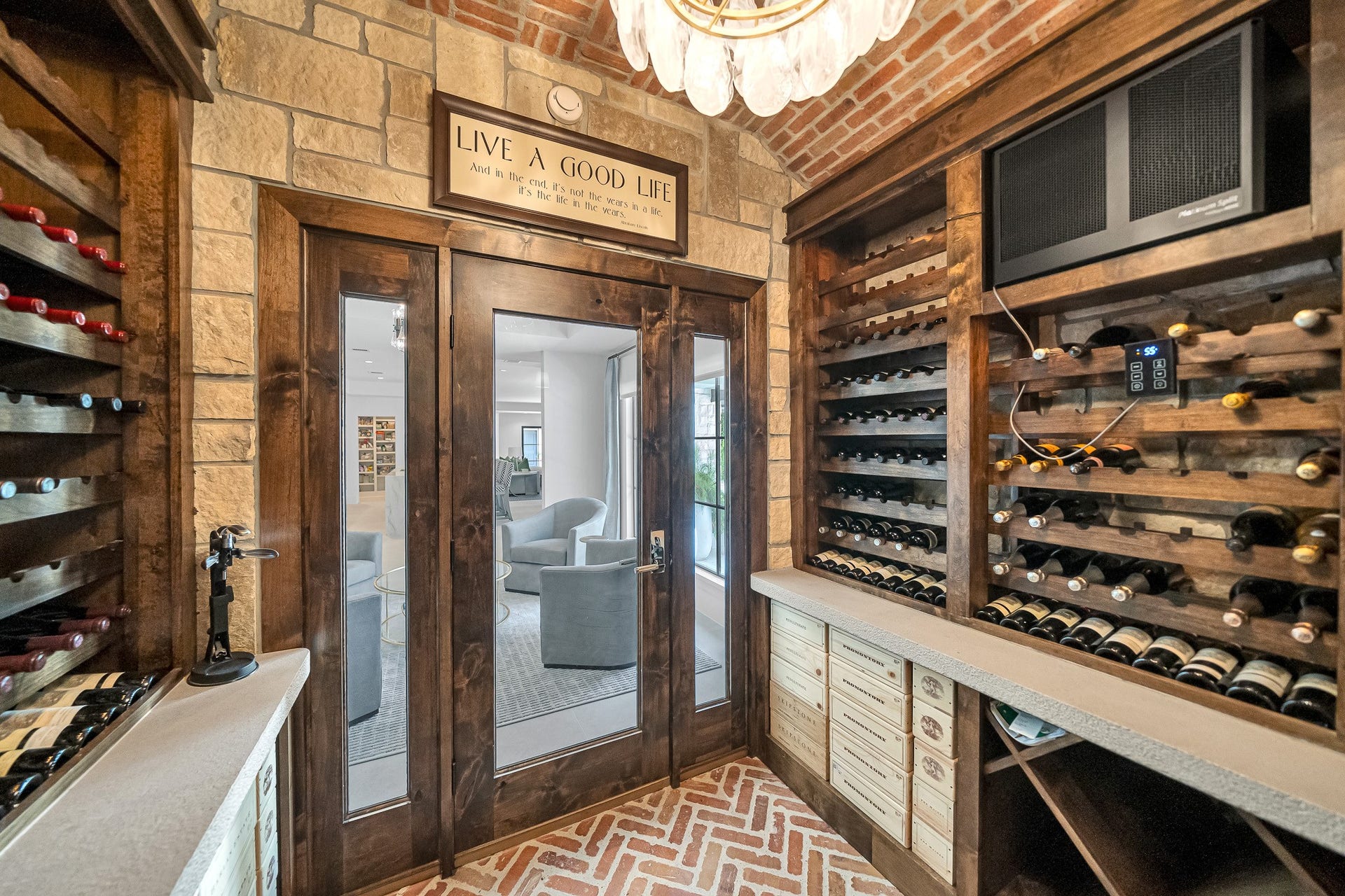 Equipped with a new WhisperKOOL wine cellar cooling system, ensuring ideal conditions for your collection year-round.
