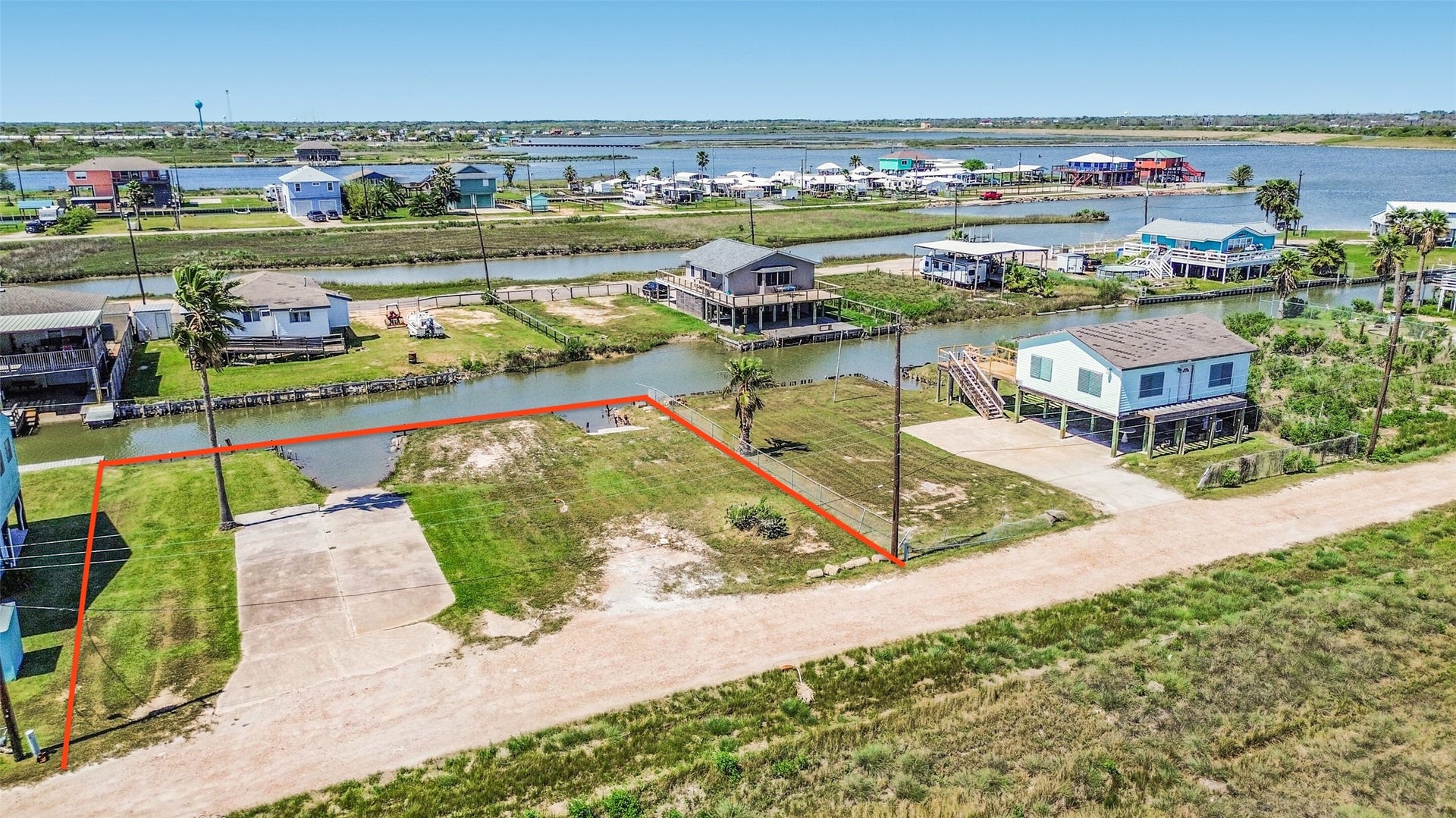 7022 E Hunter Drive, Hitchcock, TX 77563 7022 E Hunter Drive, Hitchcock, TX 77563