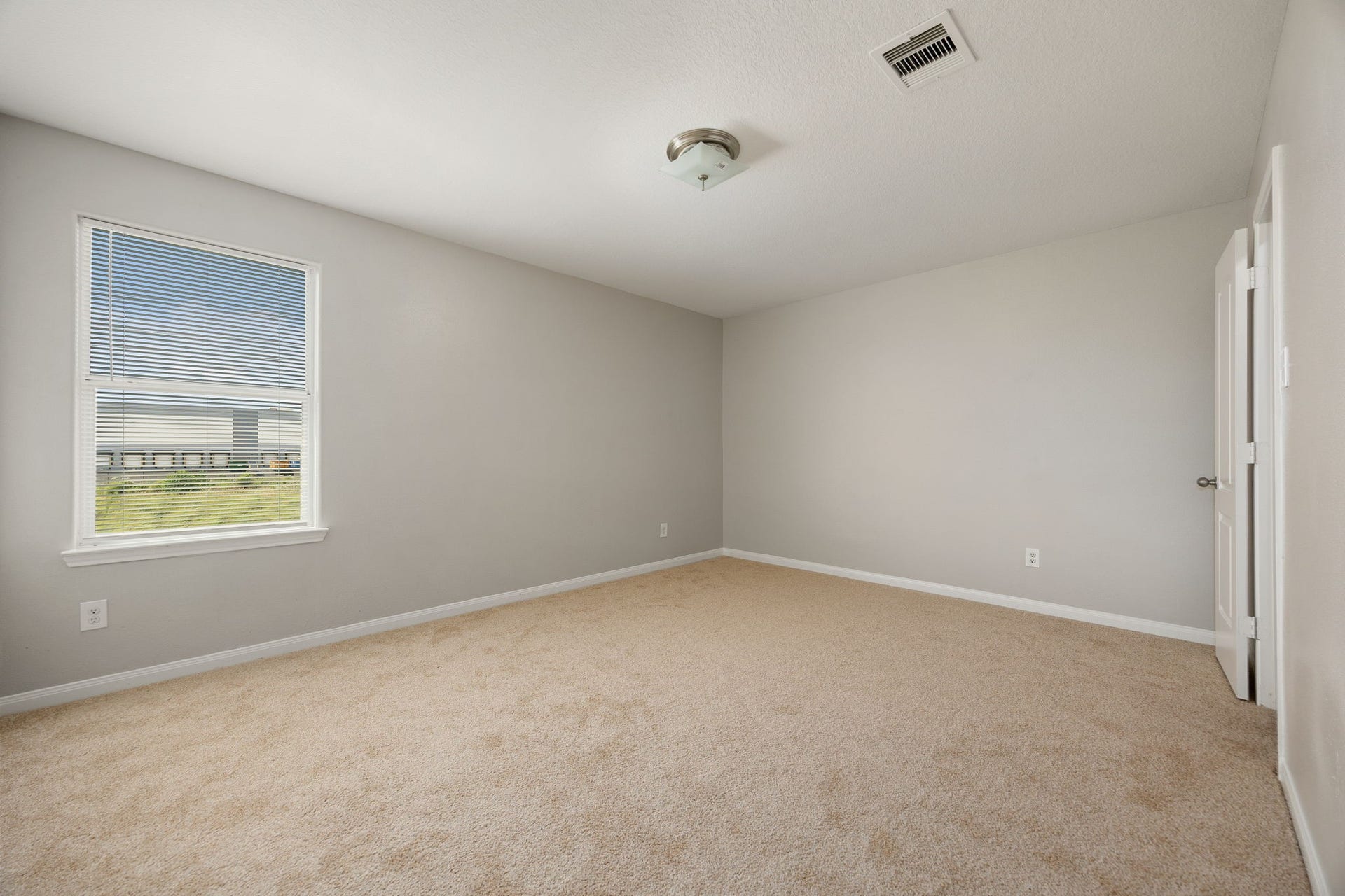 17247 Osprey Forest Drive, Hockley, TX 77447