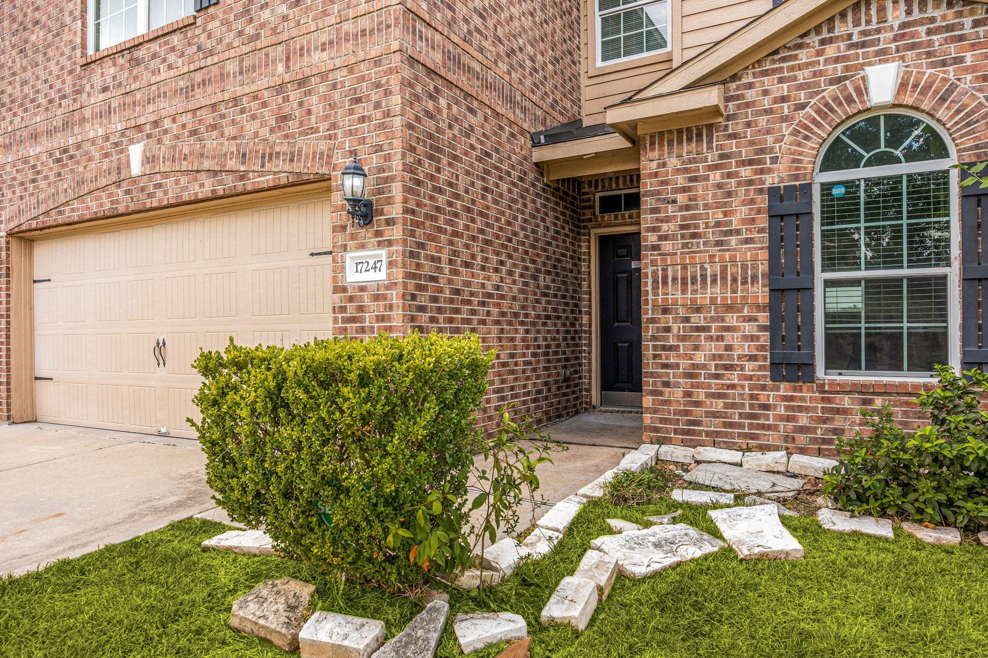 17247 Osprey Forest Drive, Hockley, TX 77447