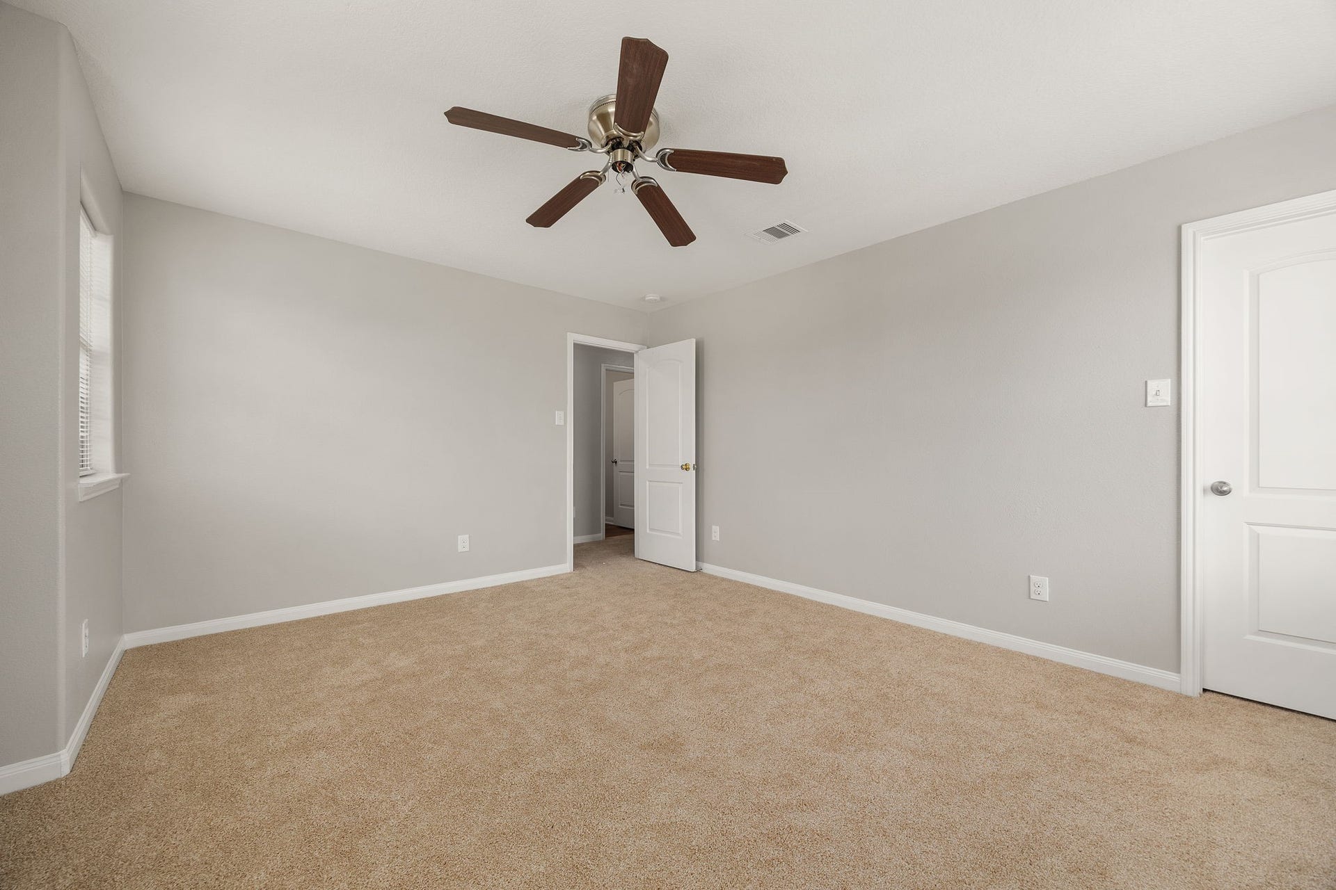 17247 Osprey Forest Drive, Hockley, TX 77447
