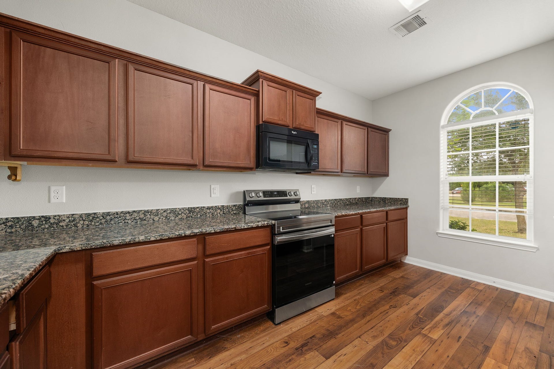 17247 Osprey Forest Drive, Hockley, TX 77447