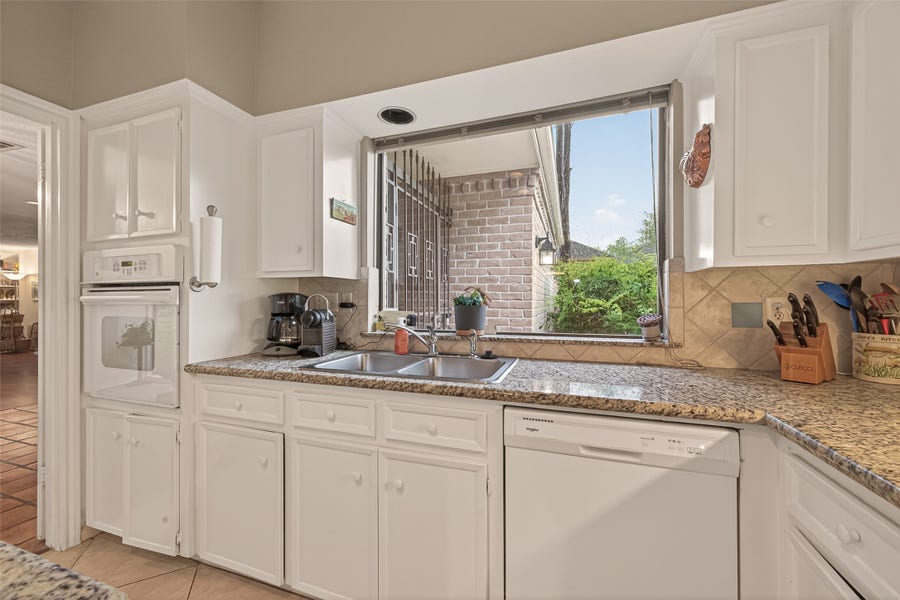Property photo for 11614 Cedar Creek, Houston, TX