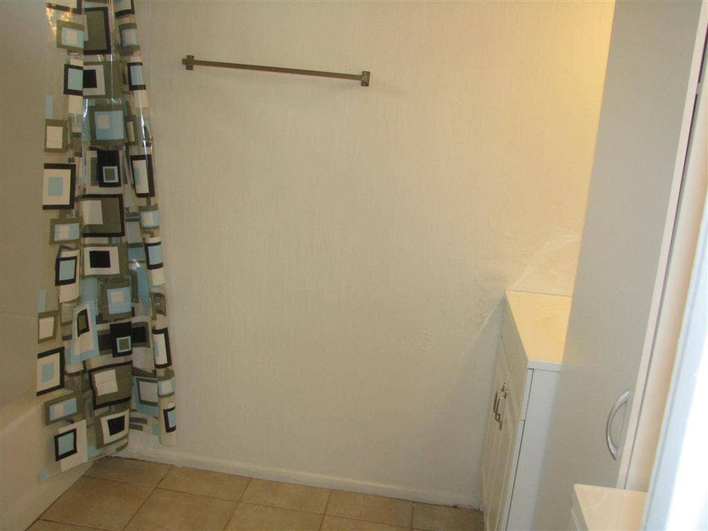 13303 Bassford Drive, Houston, TX 77083 master bath