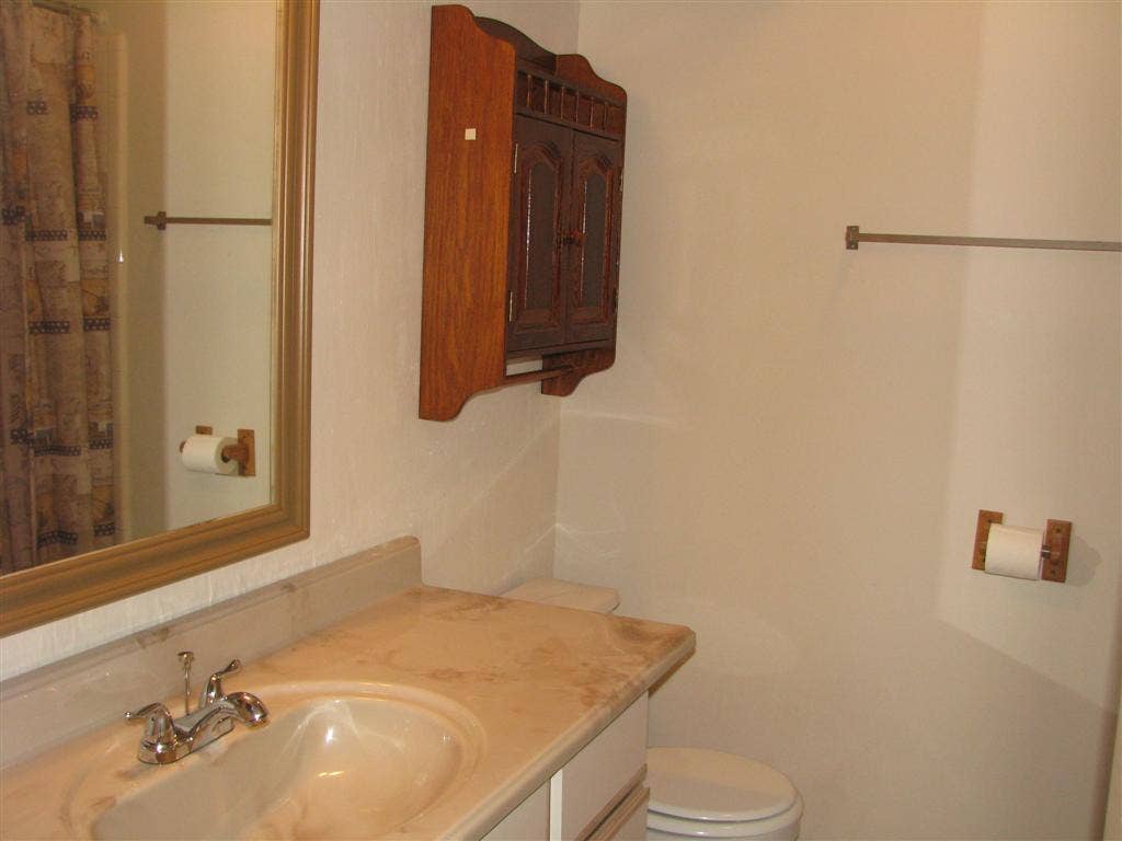 13303 Bassford Drive, Houston, TX 77083 second bath