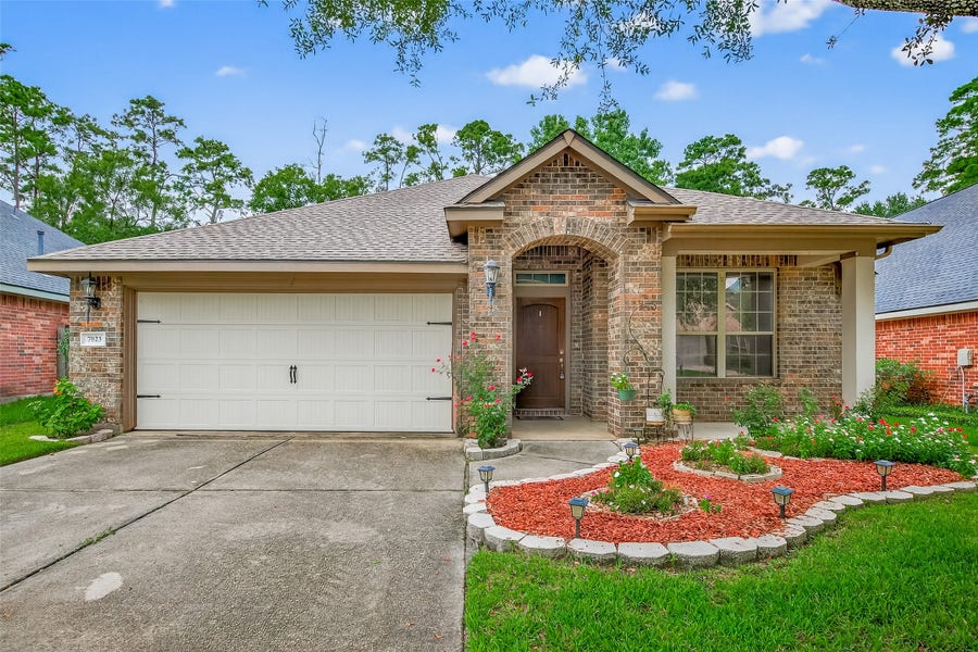 Property photo for 7023 Sanders Hill Lane, Humble, TX
