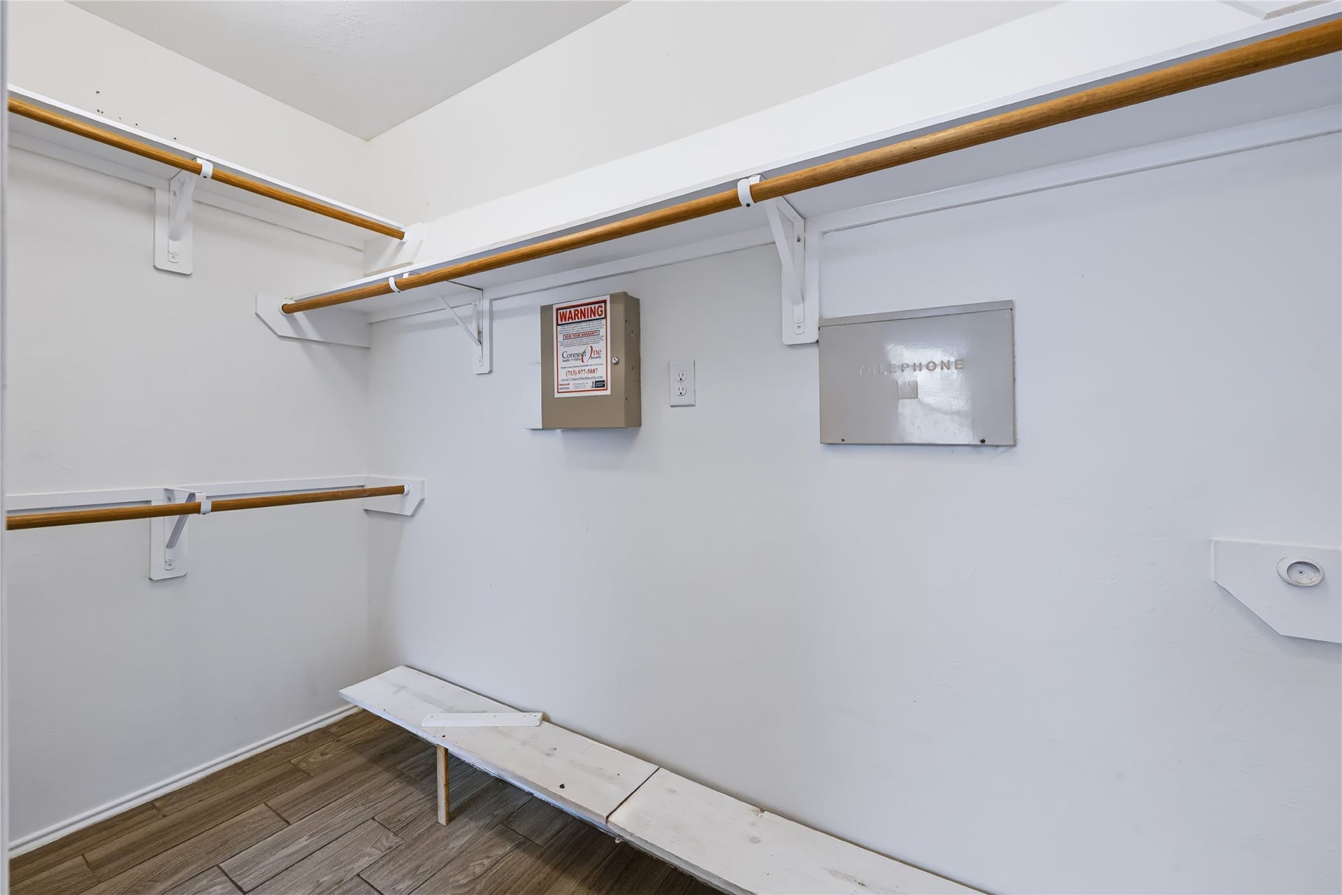 Walk-in Closet
