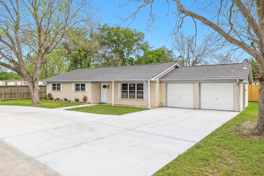 Property photo for 202 Massey Tompkins Road, Baytown, TX
