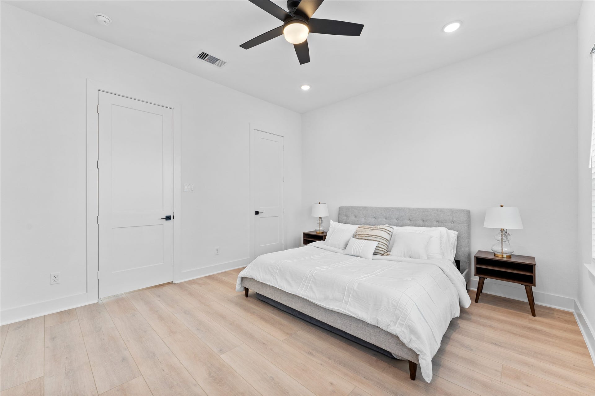 3107 Jensen Dr, #B, Houston, TX 77026 3107 Jensen Dr, #B, Houston, TX 77026