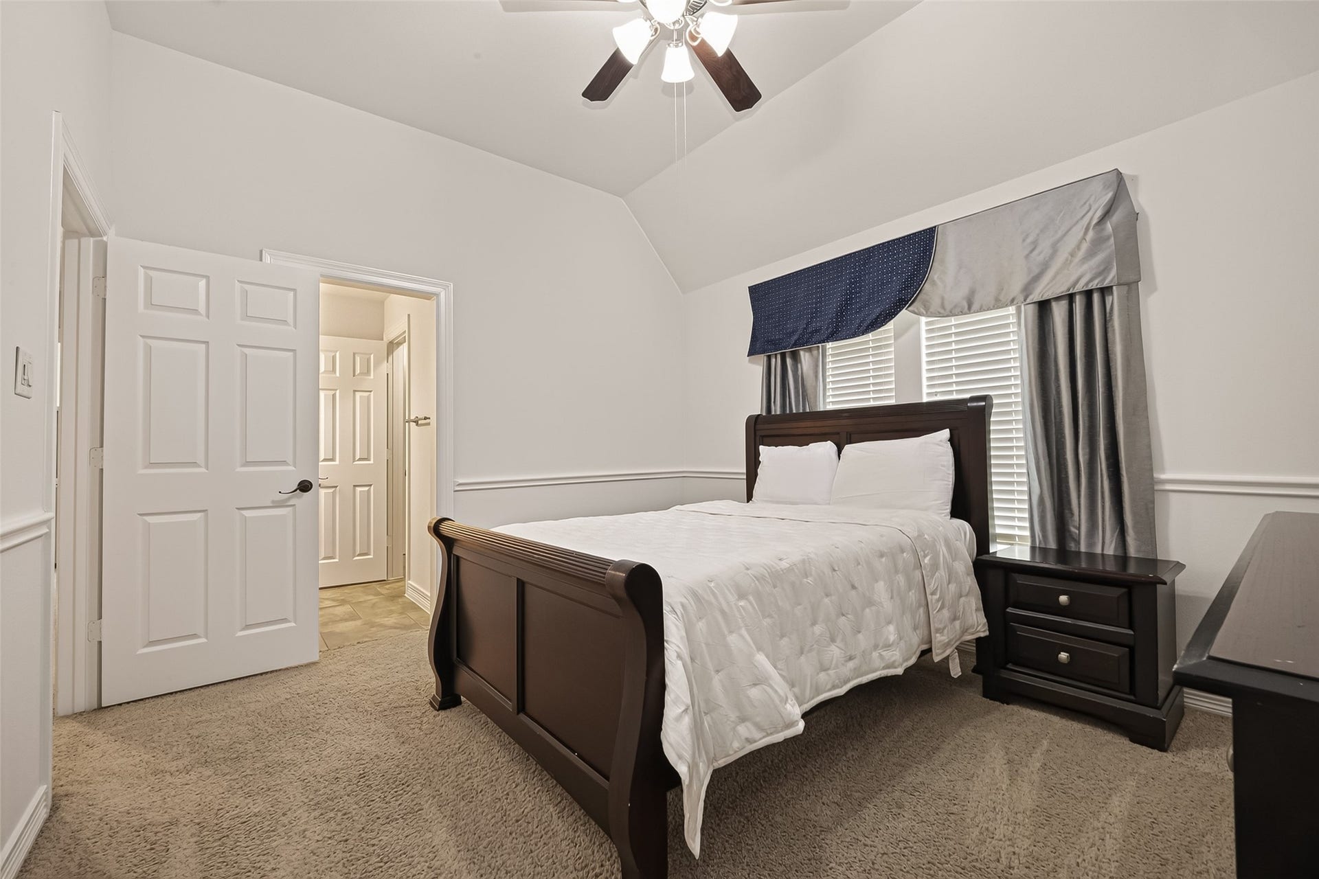 1814 Bartrum Street, Sugar Land, TX 77479 Another View of The Bedroom.