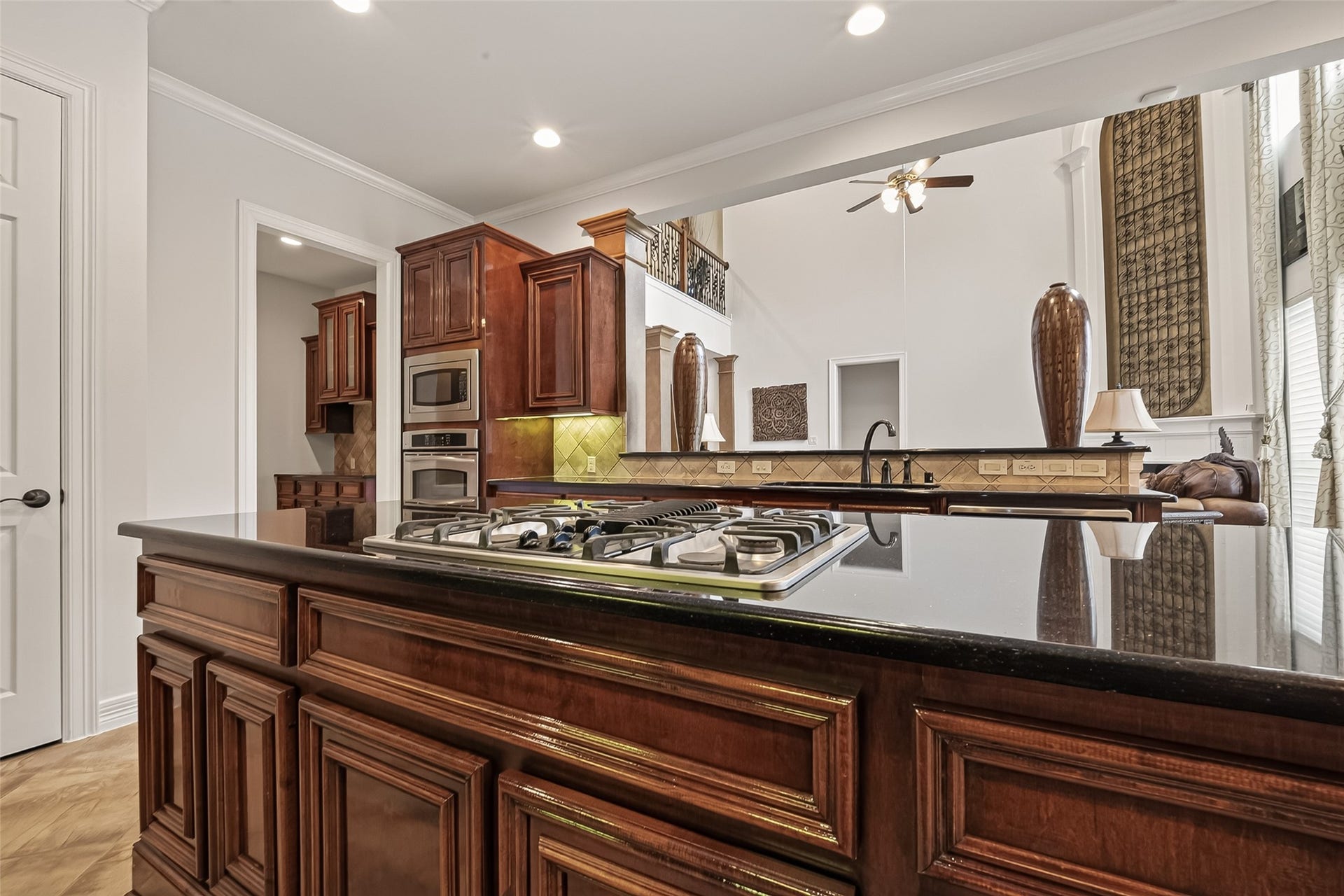 1814 Bartrum Street, Sugar Land, TX 77479 Kitchen - Counter Top & BackSplash