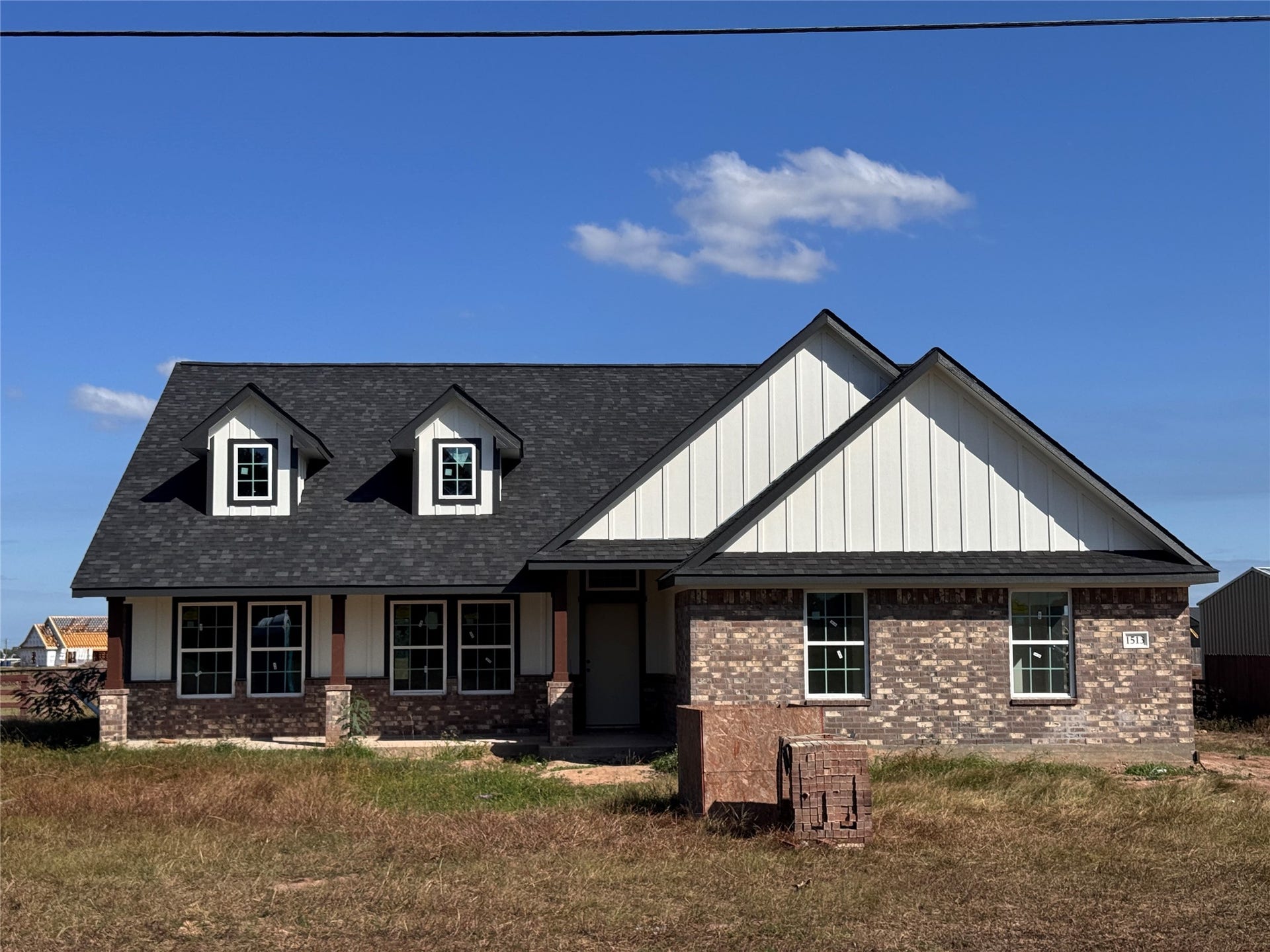 1513 Palomino Trail, Angleton, TX 77515 Front