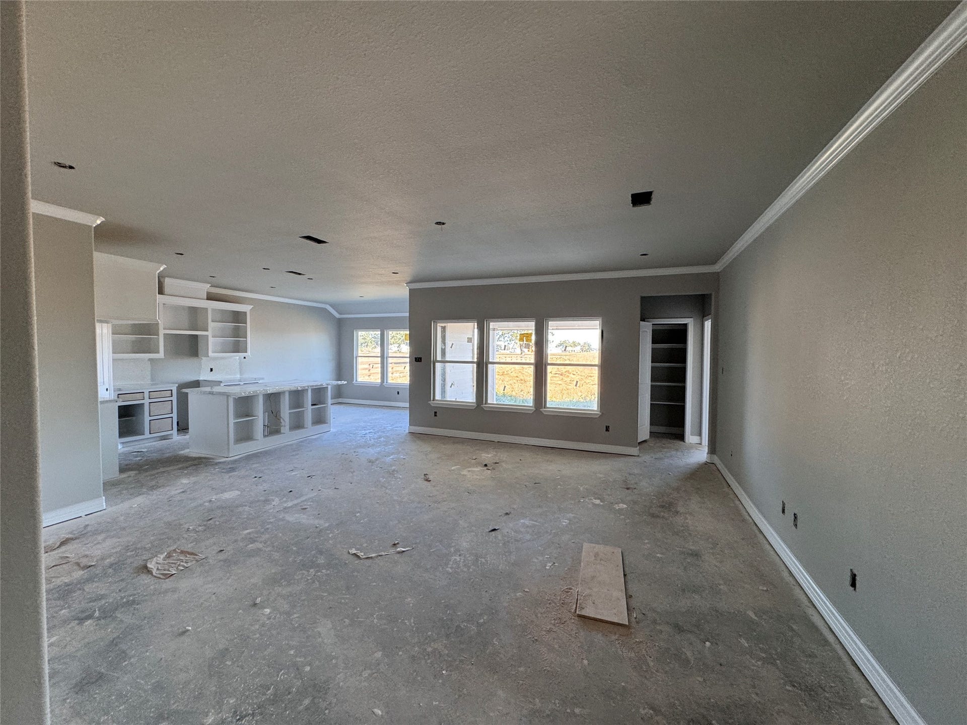 1513 Palomino Trail, Angleton, TX 77515 Kitchen/Living/Dining
