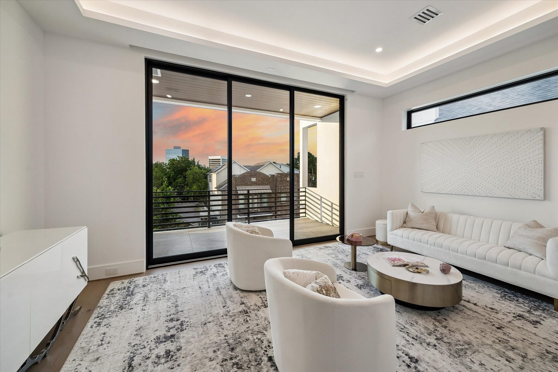 511 W Polk Street, Houston, TX 77019 511 W Polk Street, Houston, TX 77019
