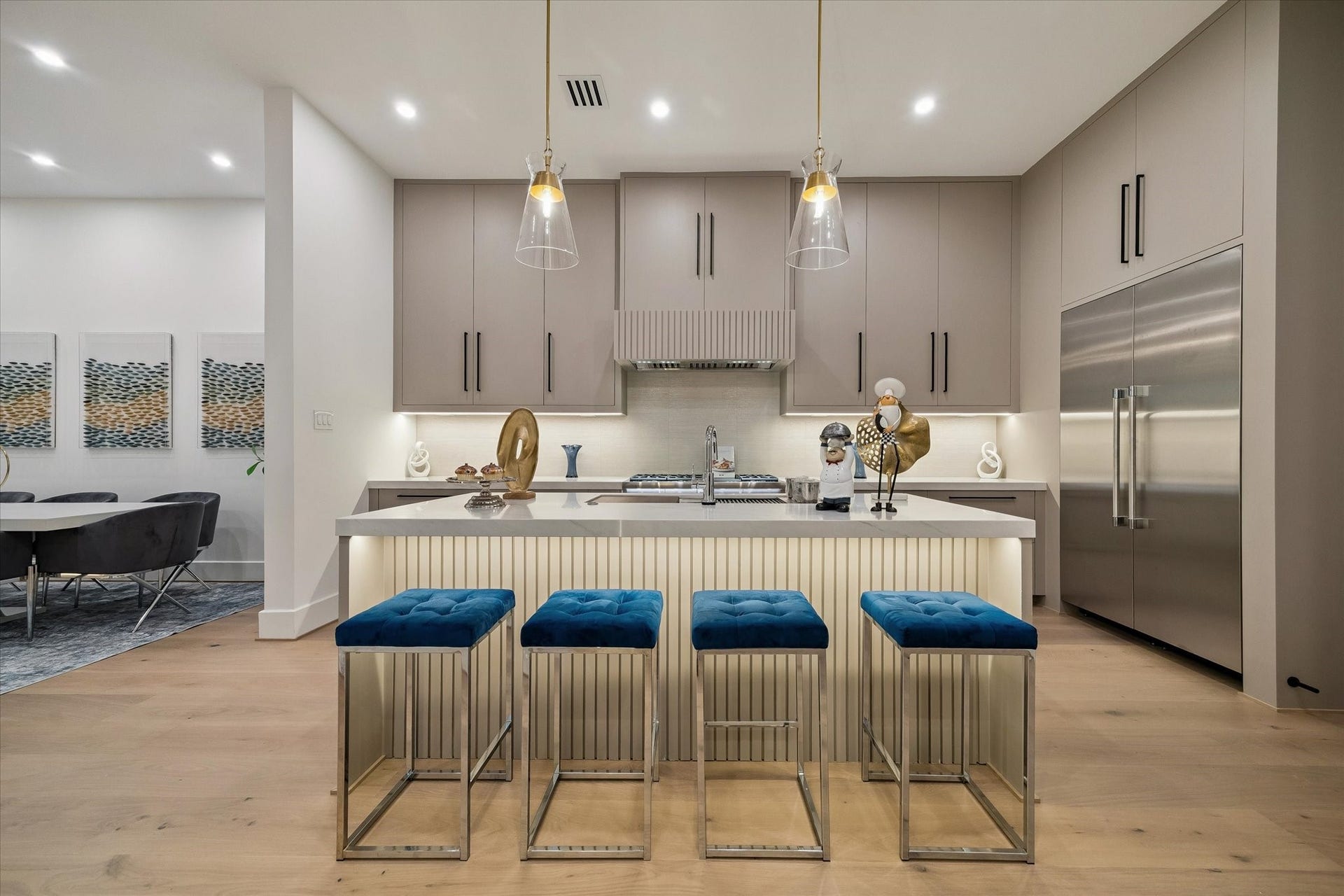 511 W Polk Street, Houston, TX 77019 511 W Polk Street, Houston, TX 77019