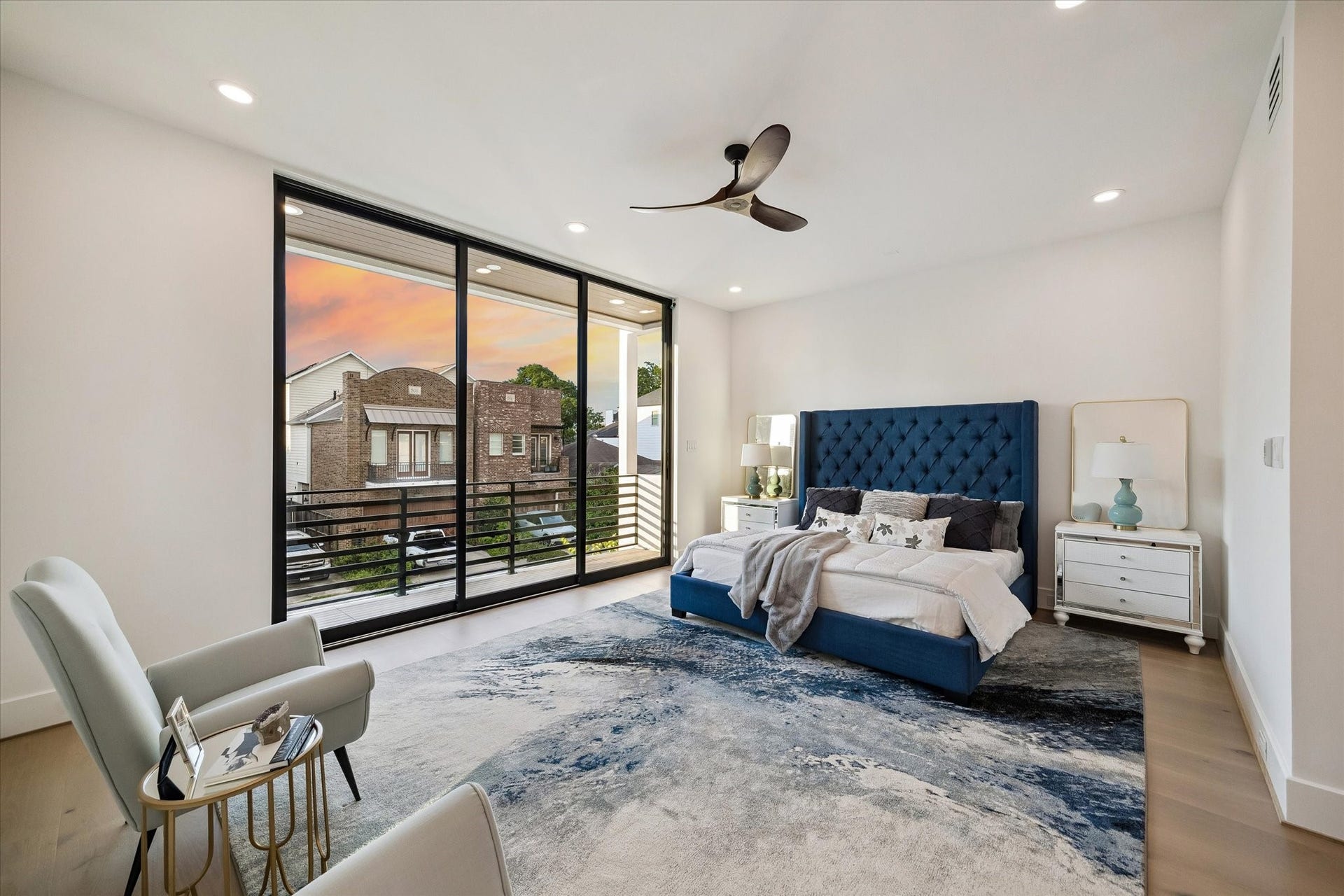 511 W Polk Street, Houston, TX 77019 511 W Polk Street, Houston, TX 77019
