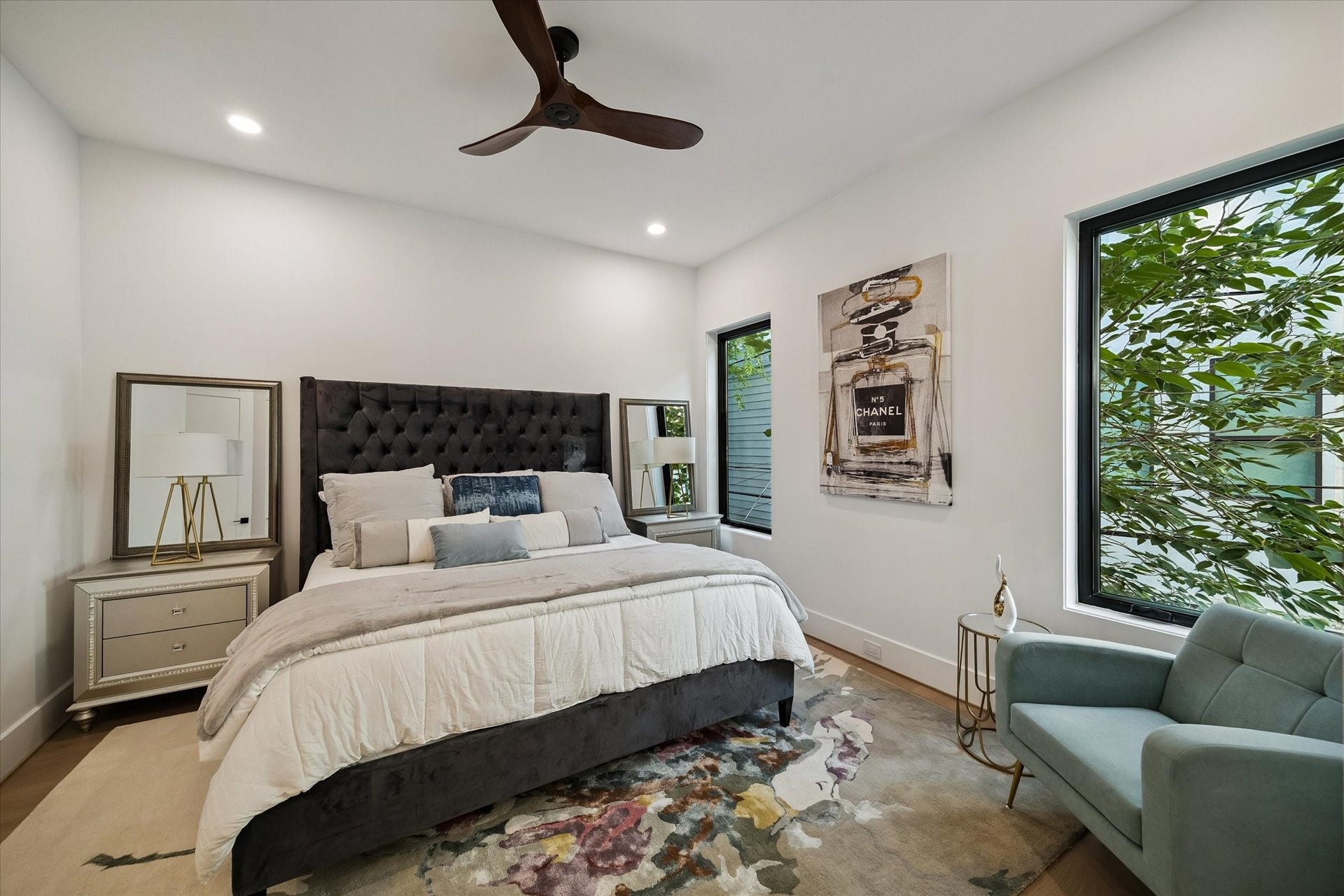 511 W Polk Street, Houston, TX 77019 511 W Polk Street, Houston, TX 77019