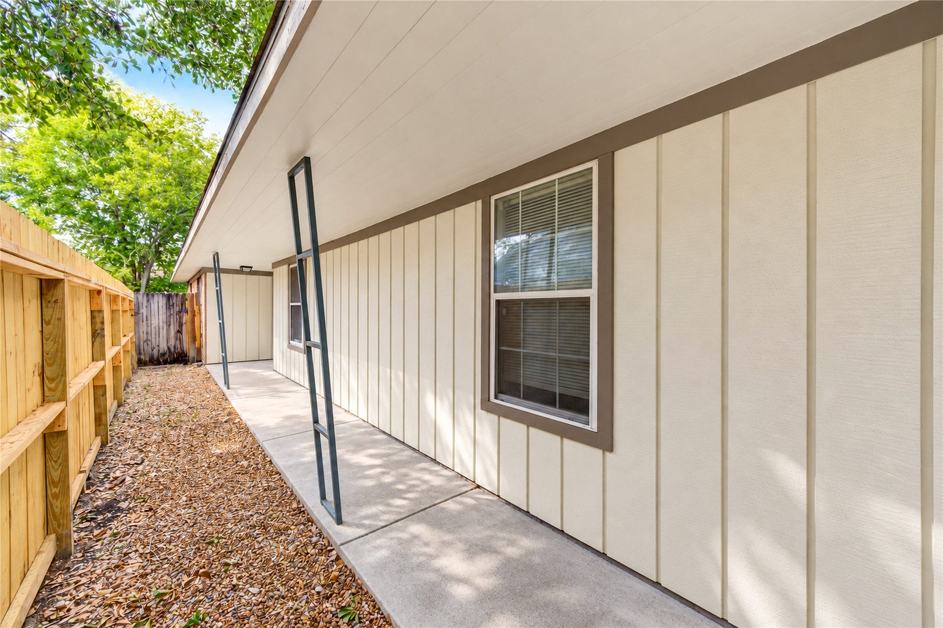 7406 Riptide Drive, Houston, TX 77072 7406 Riptide Drive, Houston, TX 77072