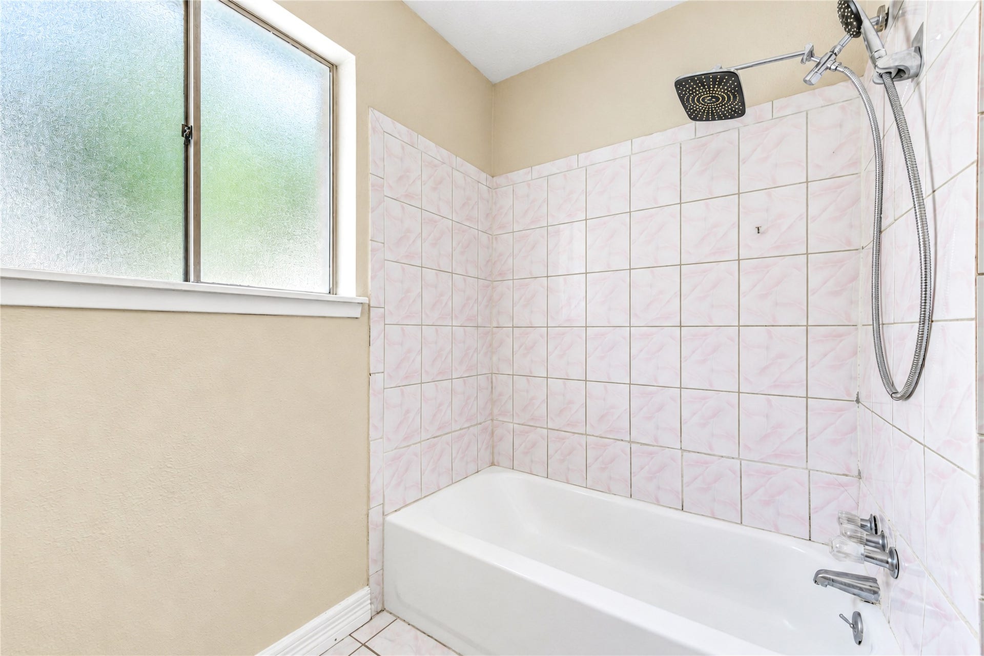 7406 Riptide Drive, Houston, TX 77072 7406 Riptide Drive, Houston, TX 77072