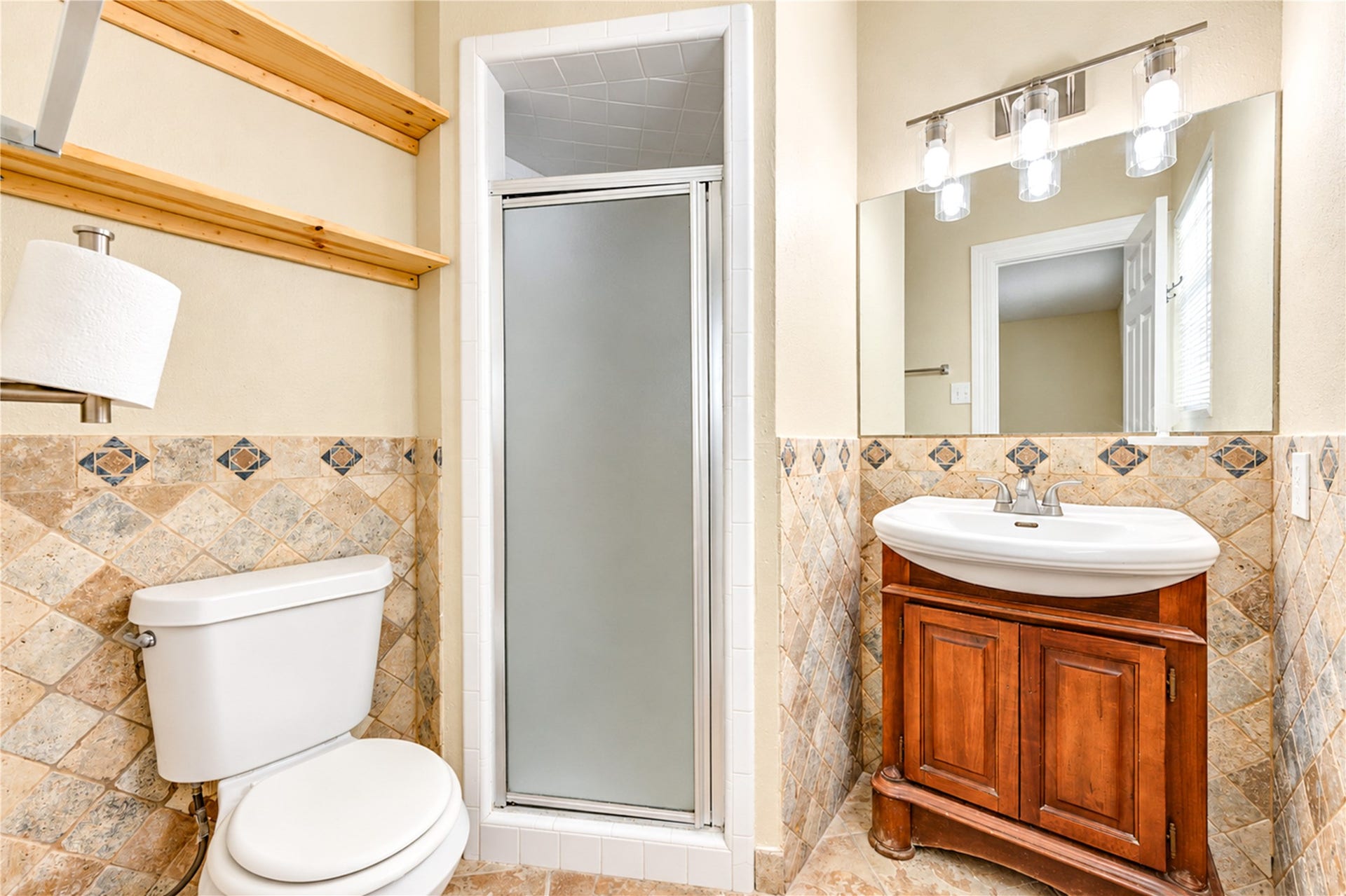 7406 Riptide Drive, Houston, TX 77072 7406 Riptide Drive, Houston, TX 77072