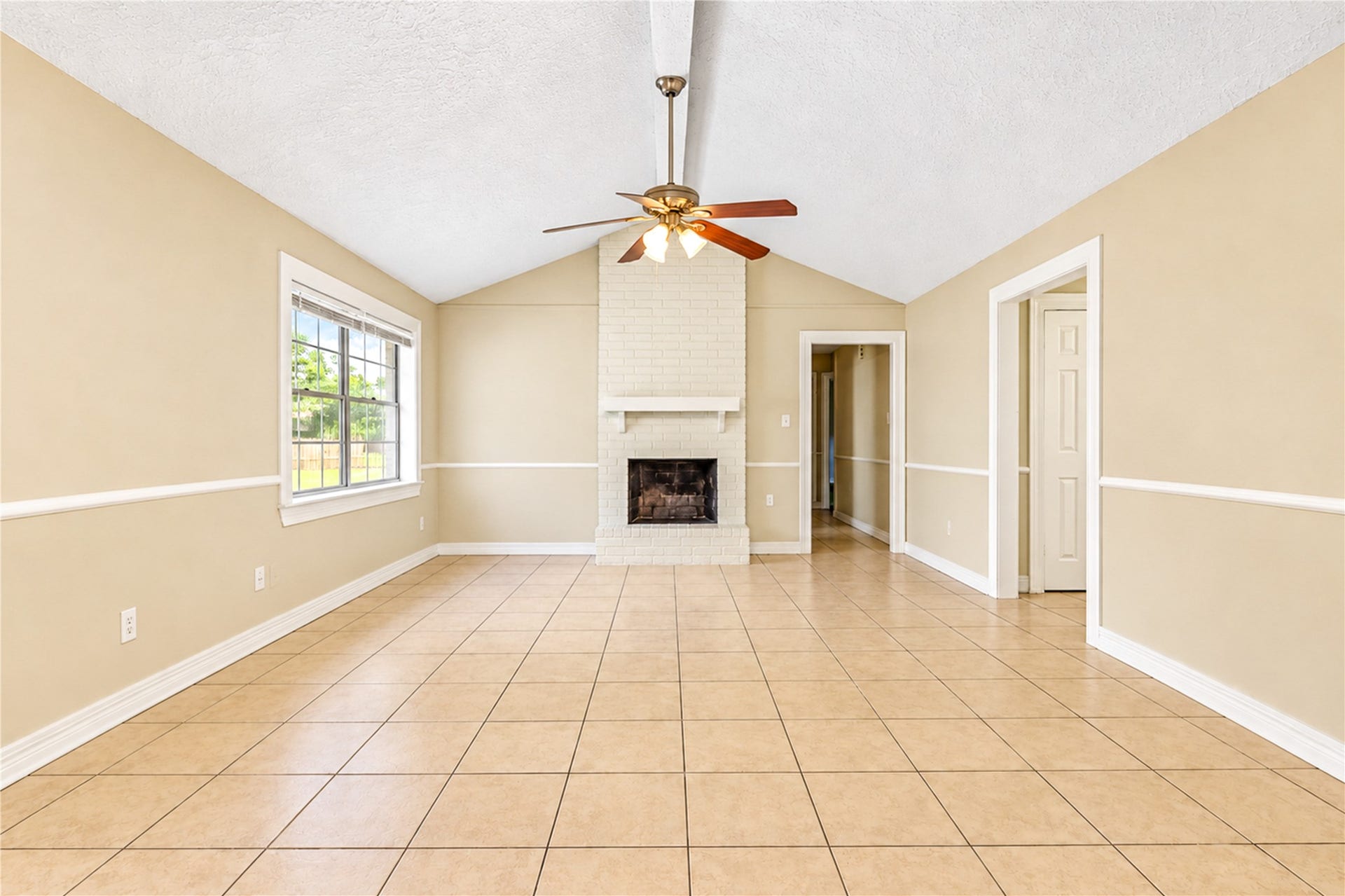 7406 Riptide Drive, Houston, TX 77072 7406 Riptide Drive, Houston, TX 77072