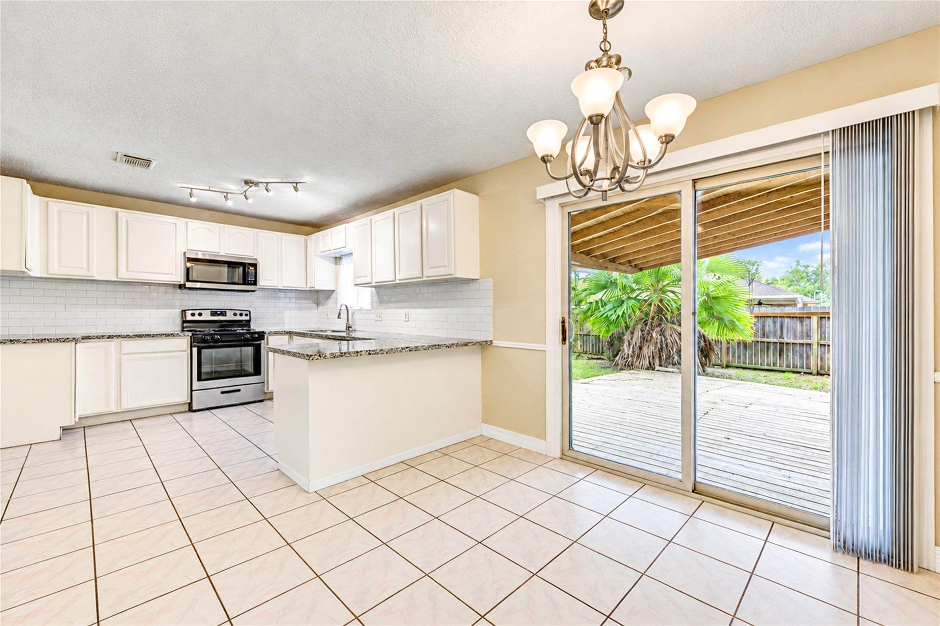 7406 Riptide Drive, Houston, TX 77072 7406 Riptide Drive, Houston, TX 77072