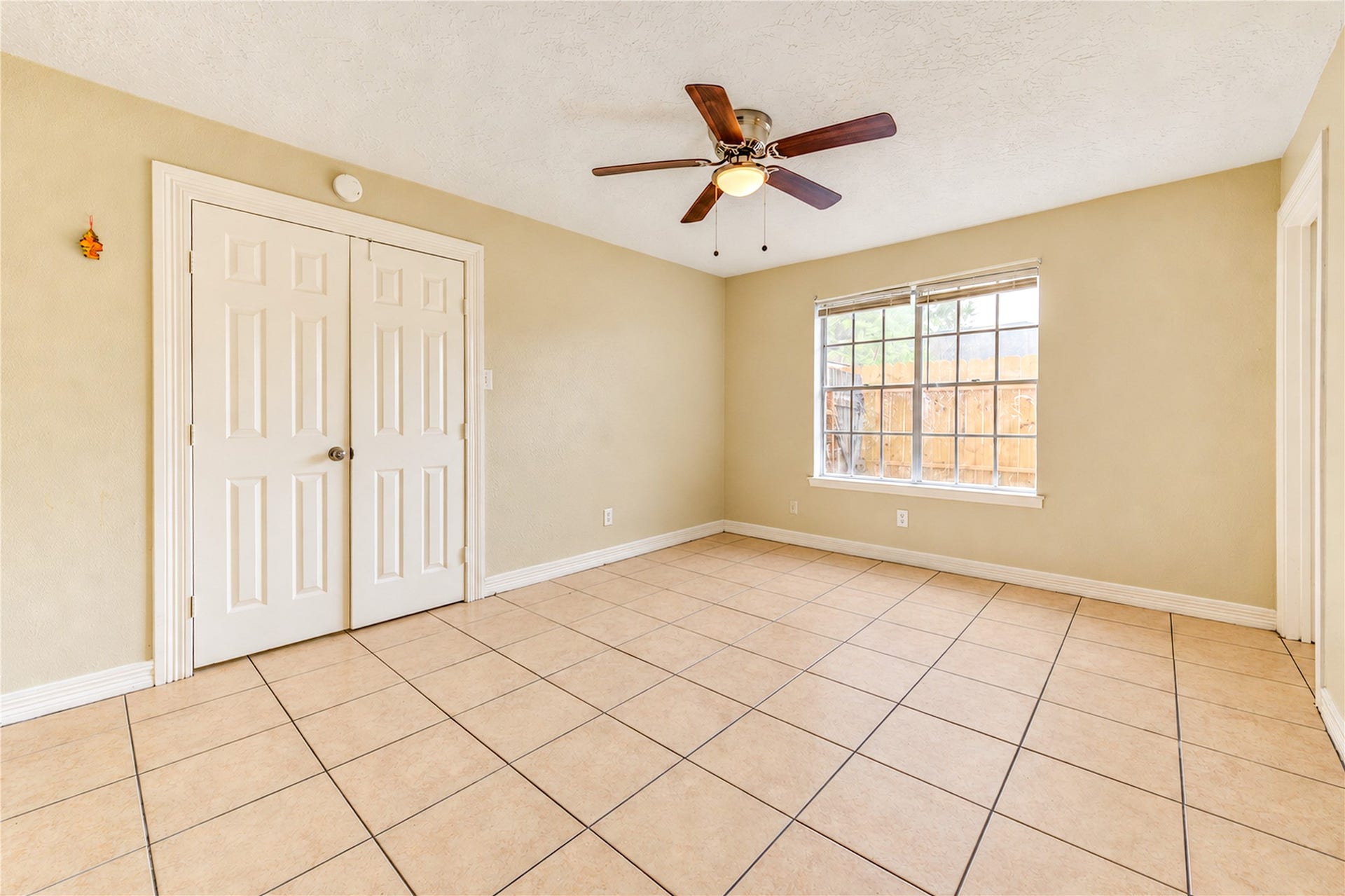7406 Riptide Drive, Houston, TX 77072 7406 Riptide Drive, Houston, TX 77072