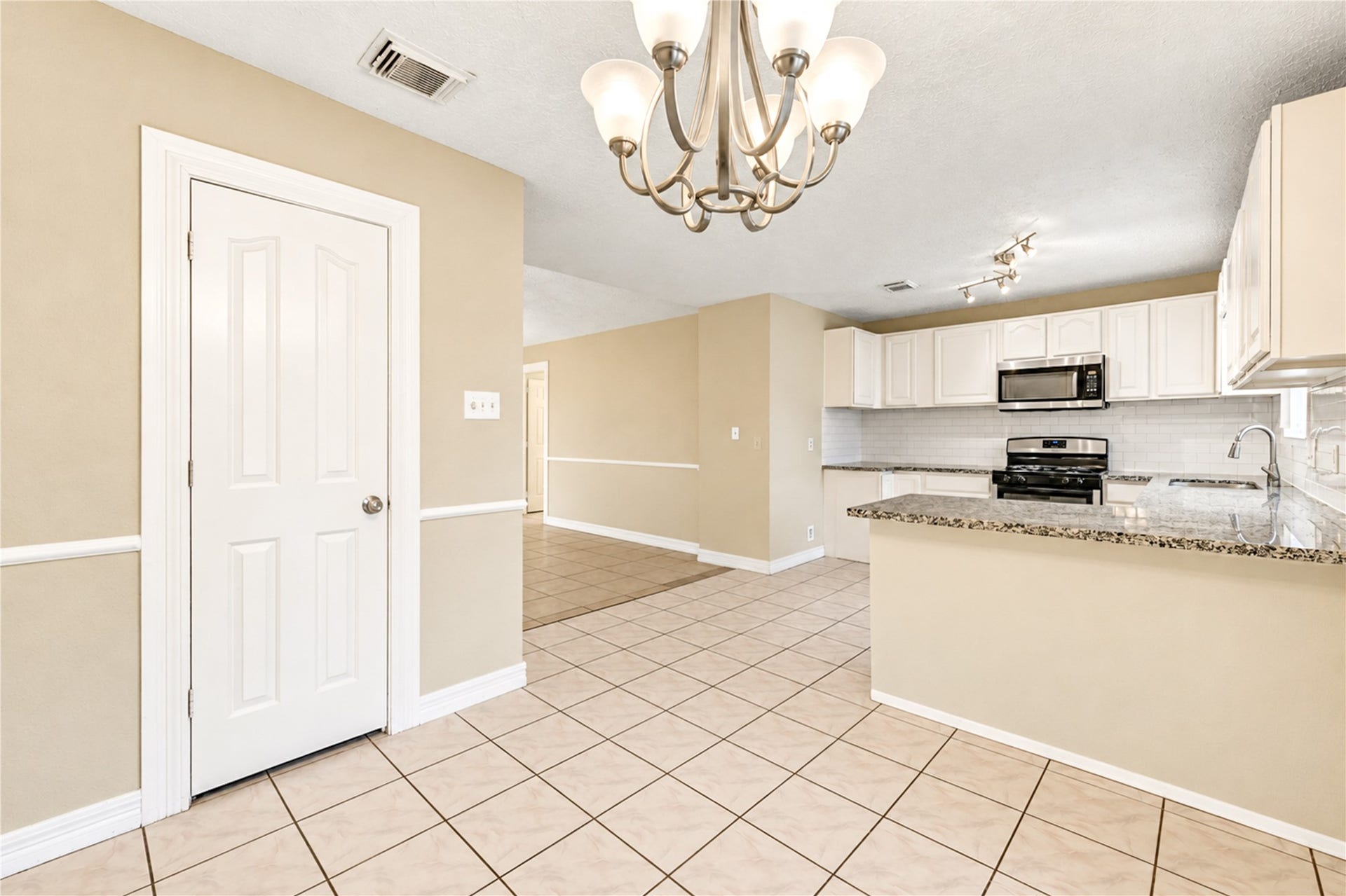 7406 Riptide Drive, Houston, TX 77072 7406 Riptide Drive, Houston, TX 77072