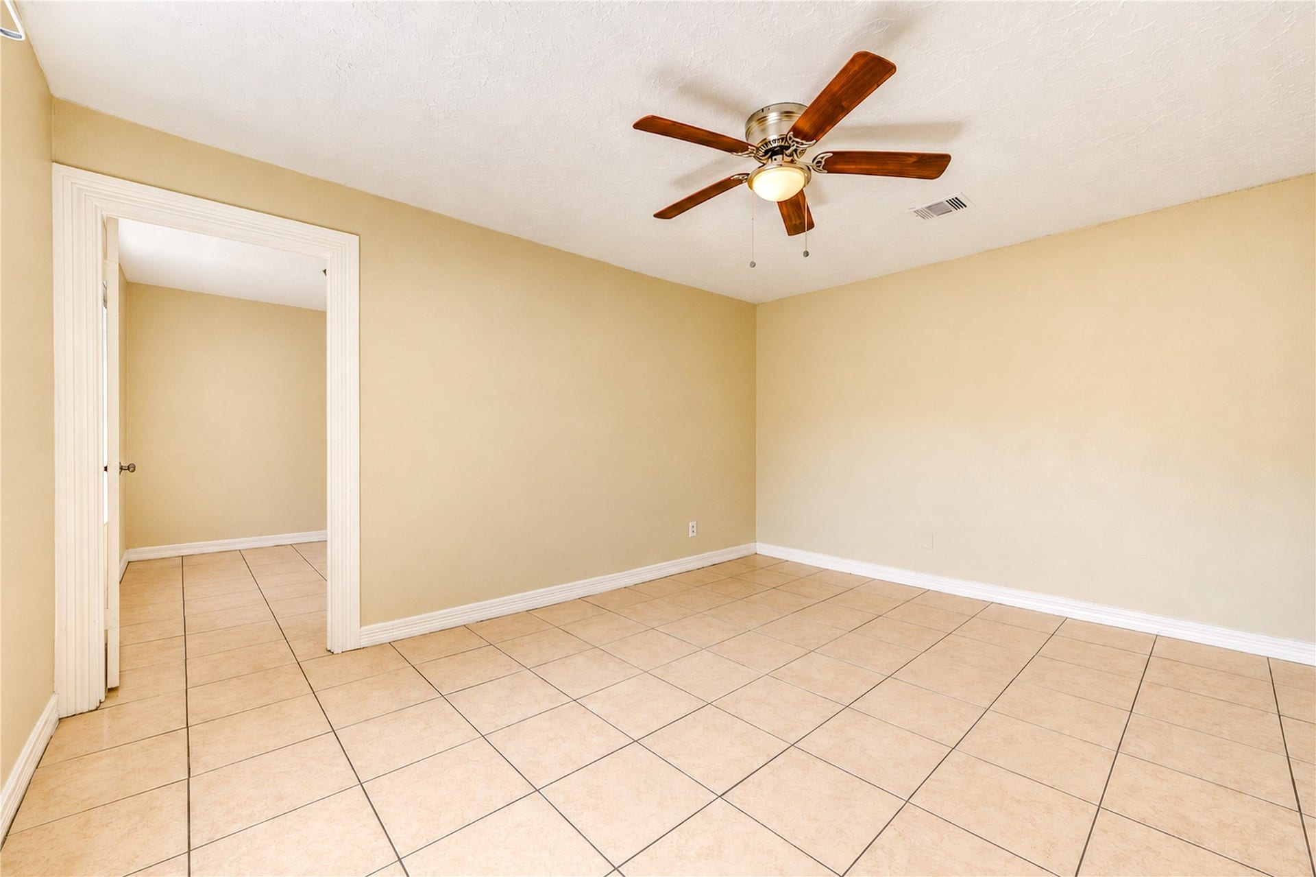 7406 Riptide Drive, Houston, TX 77072 7406 Riptide Drive, Houston, TX 77072