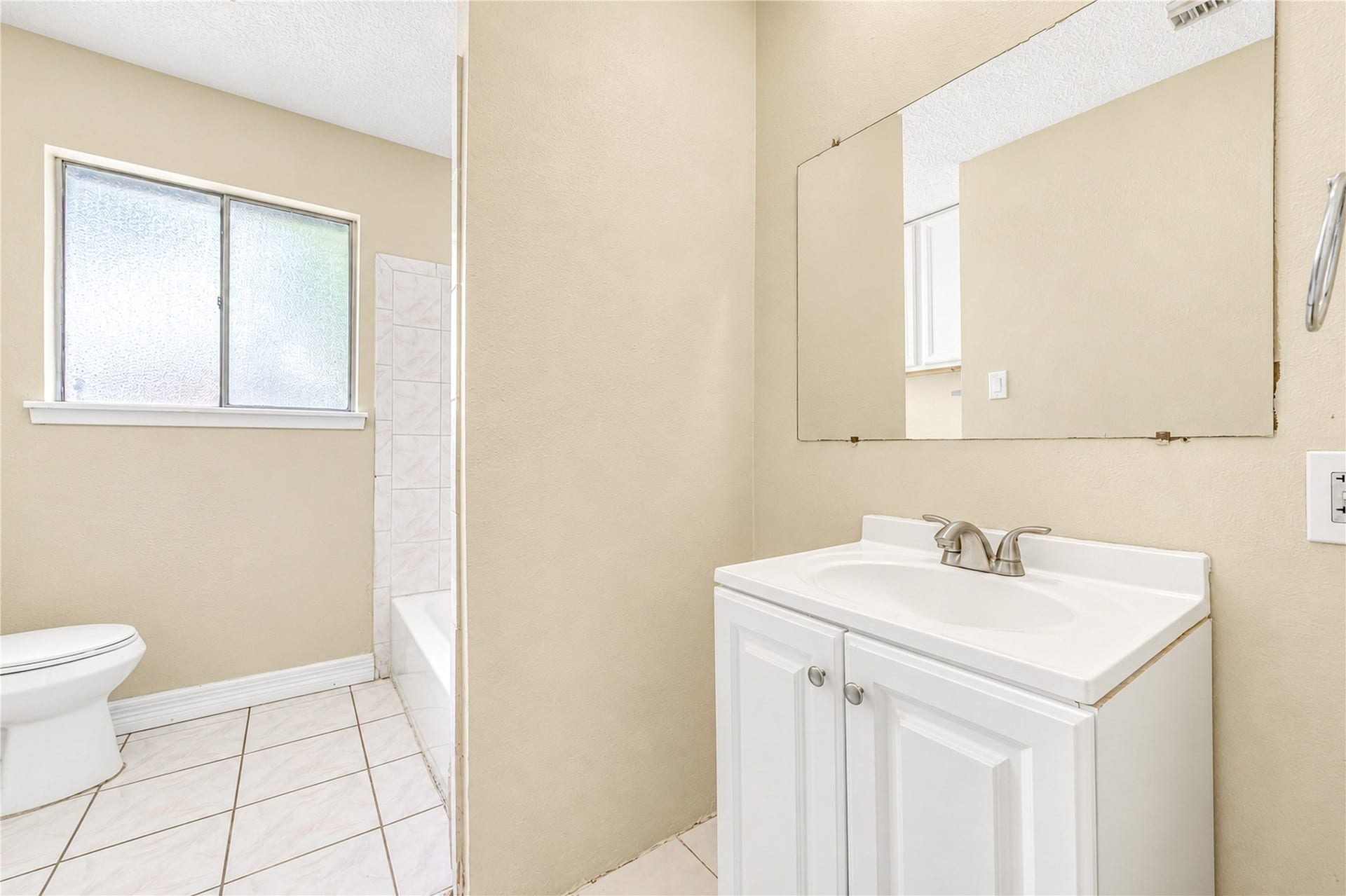 7406 Riptide Drive, Houston, TX 77072 7406 Riptide Drive, Houston, TX 77072