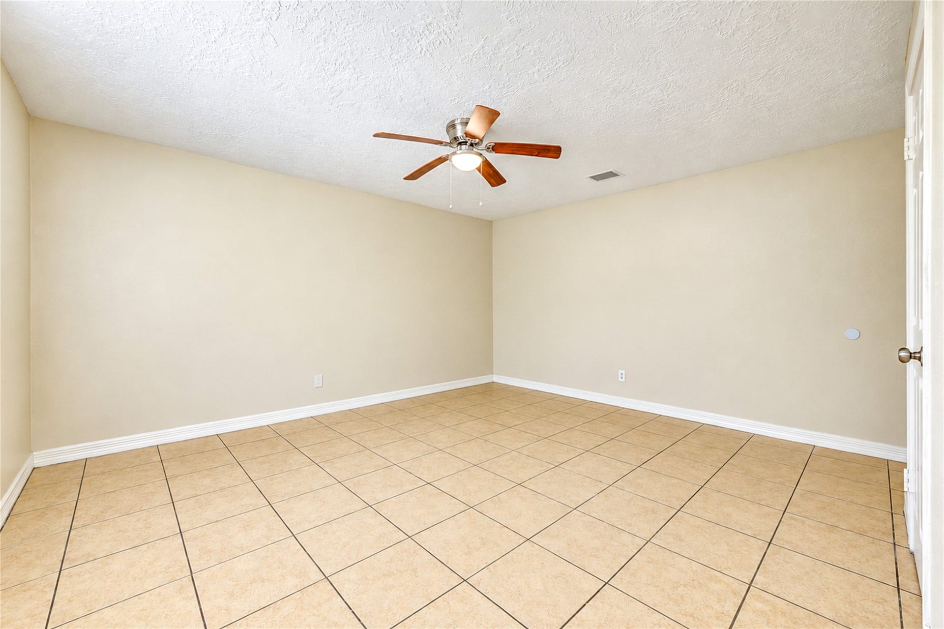 7406 Riptide Drive, Houston, TX 77072 7406 Riptide Drive, Houston, TX 77072