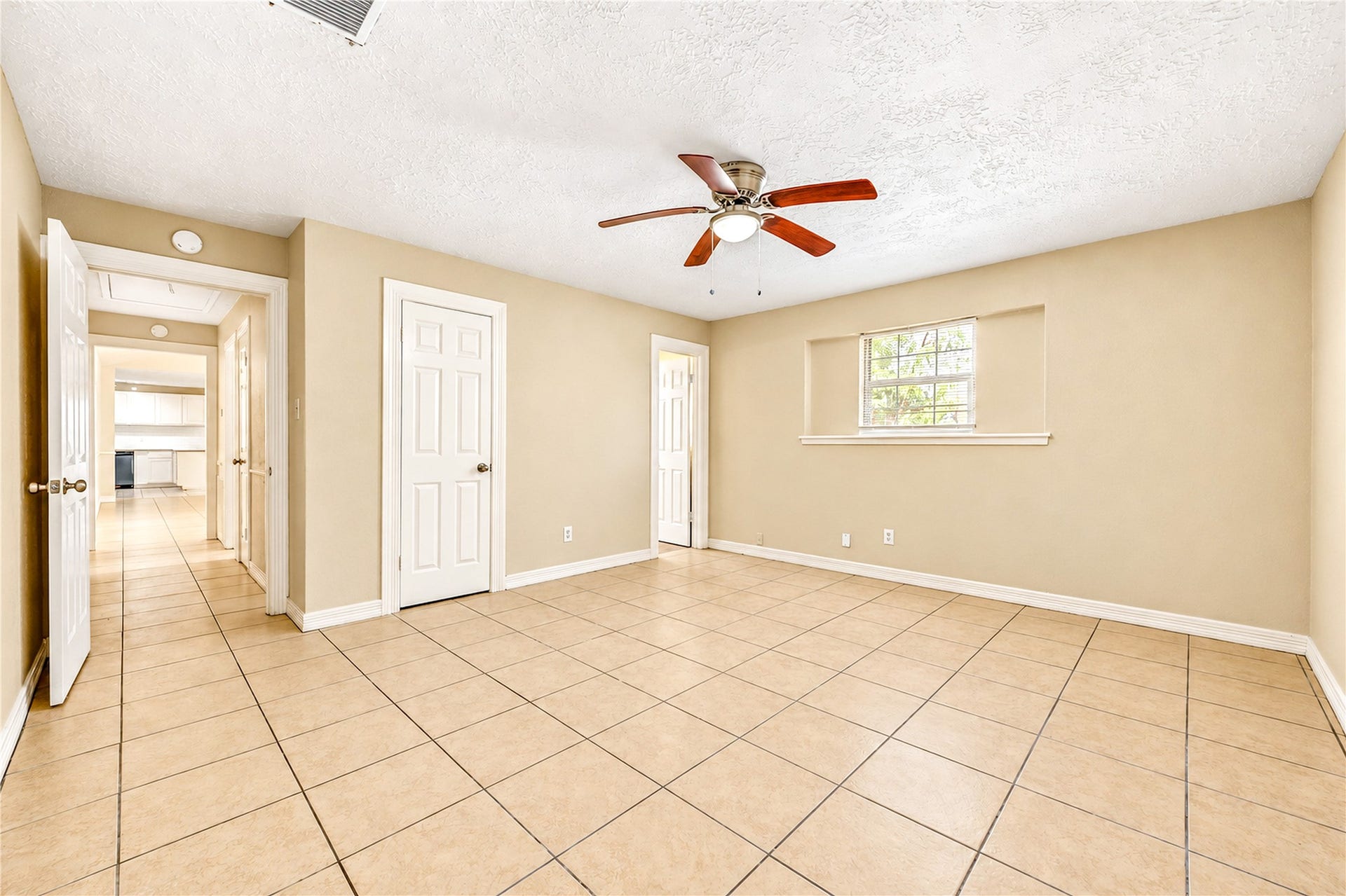 7406 Riptide Drive, Houston, TX 77072 7406 Riptide Drive, Houston, TX 77072