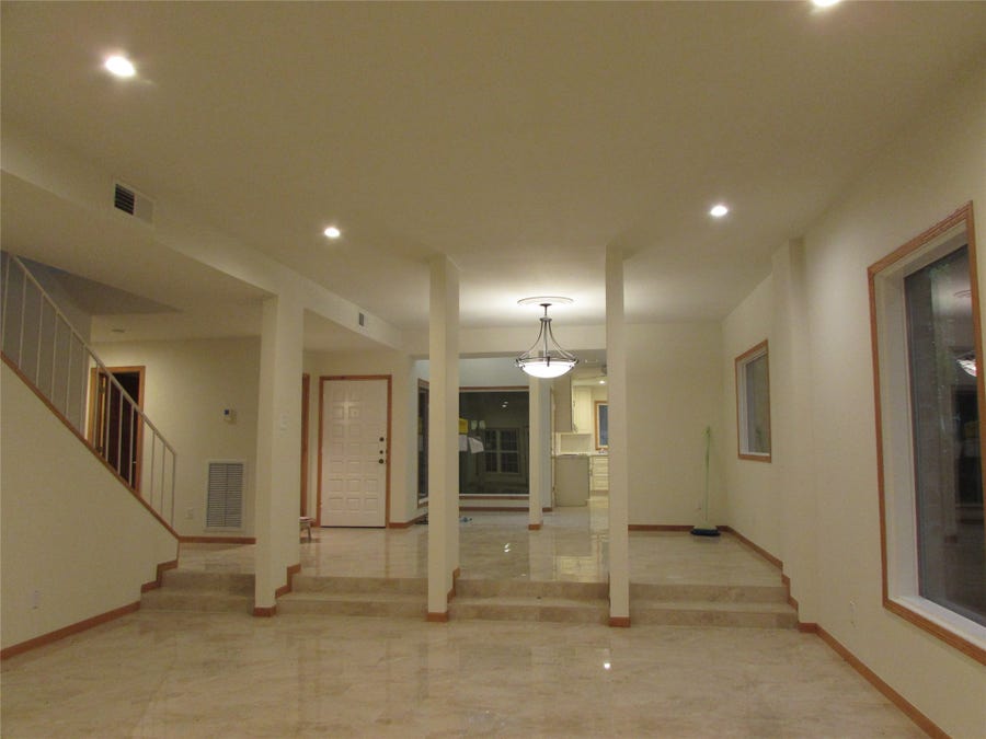 Property photo for 201 Vanderpool Lane, #19, Houston, TX