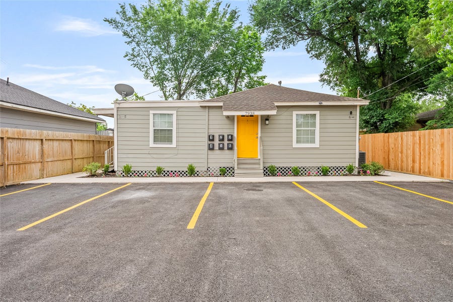 Property photo for 7938 Kerr Street, #6, Houston, TX