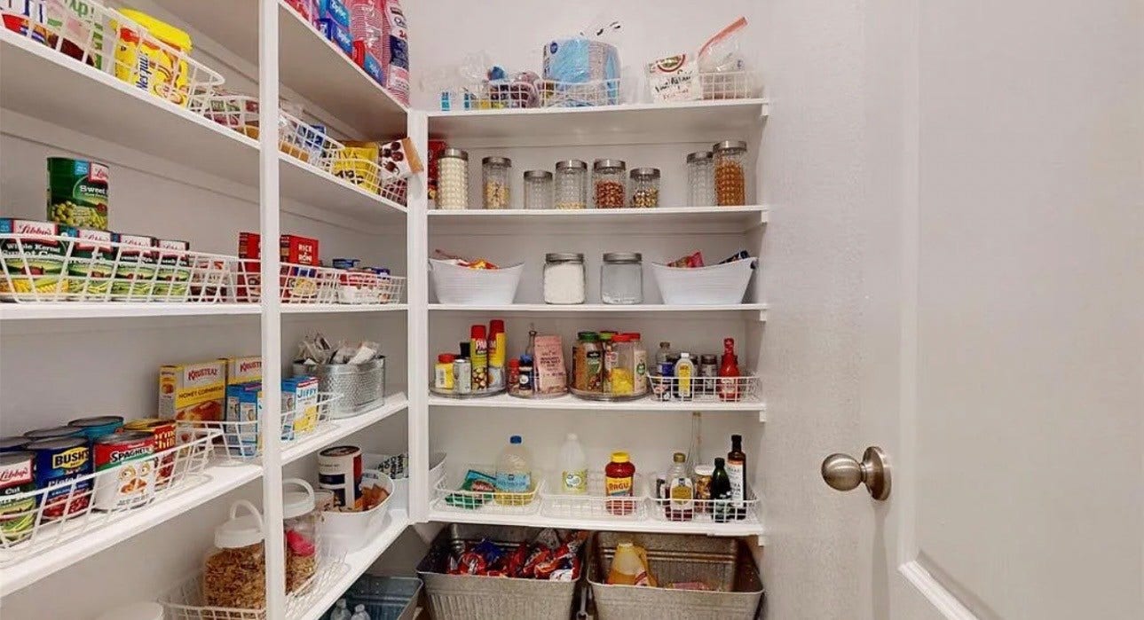 22523 Strathmore Drive, Richmond, TX 77469 Huge walk-in pantry! Perfect for families and foodies.