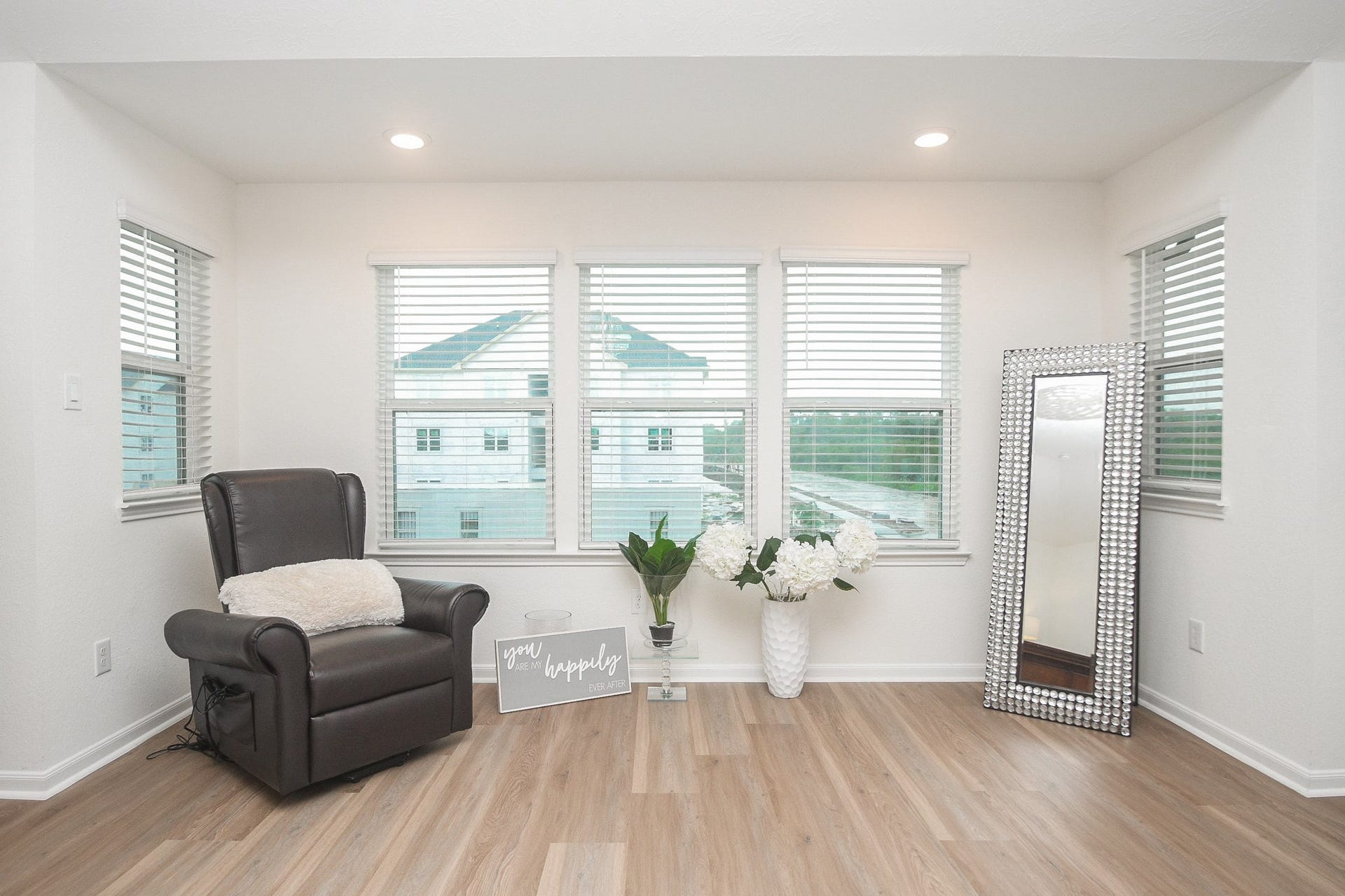 22523 Strathmore Drive, Richmond, TX 77469 Primary bedroom has plenty of windows allow natural light to fill the room.