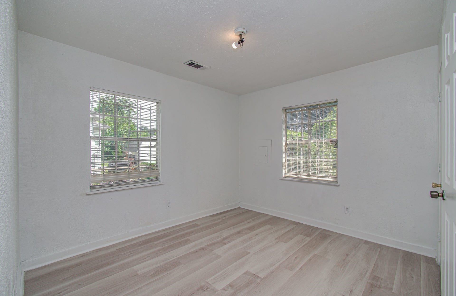 7622 Delavan Drive, Houston, TX 77028