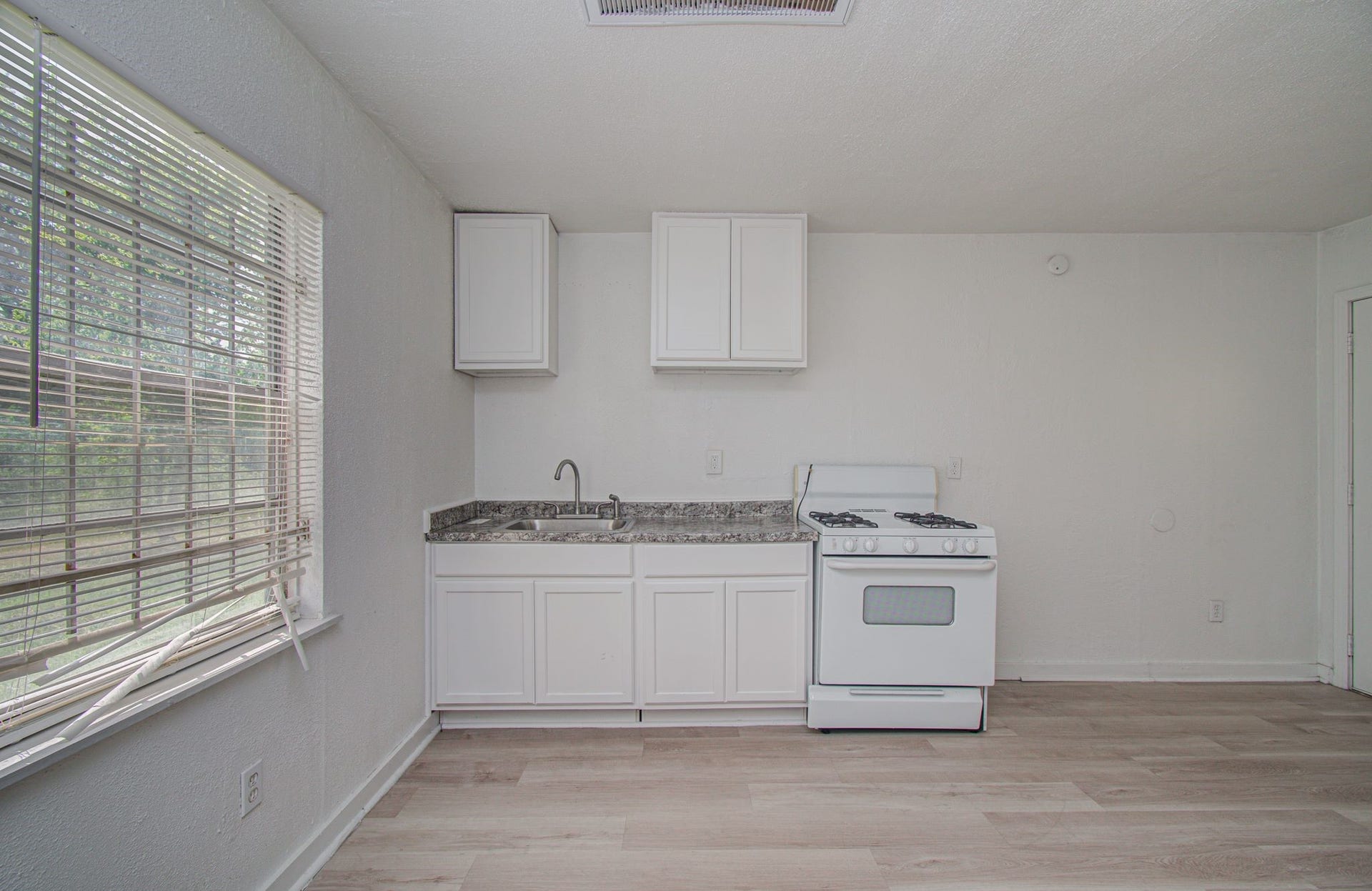 7622 Delavan Drive, Houston, TX 77028