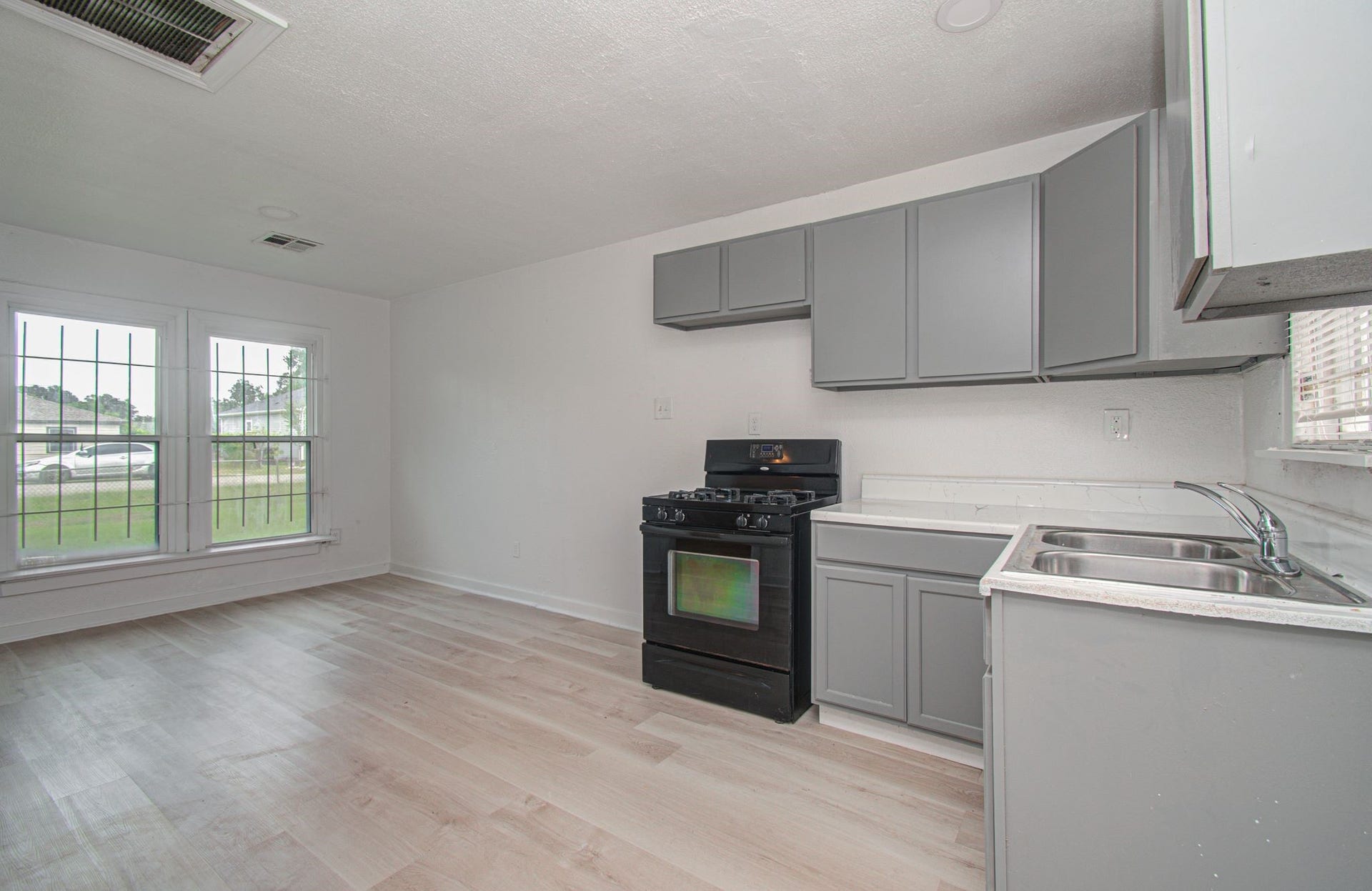 7622 Delavan Drive, Houston, TX 77028