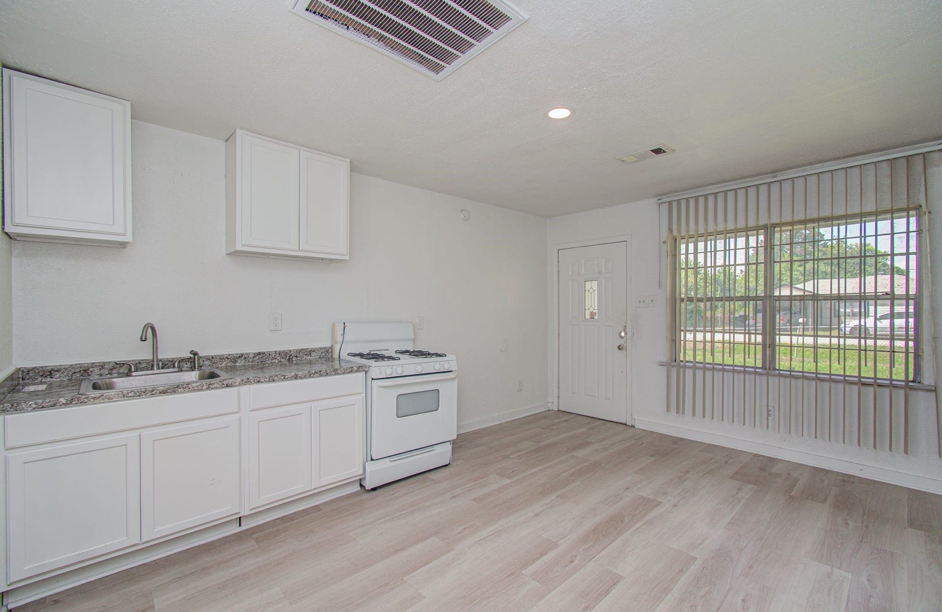 7622 Delavan Drive, Houston, TX 77028