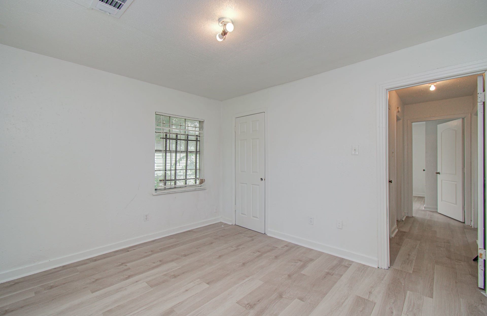 7622 Delavan Drive, Houston, TX 77028