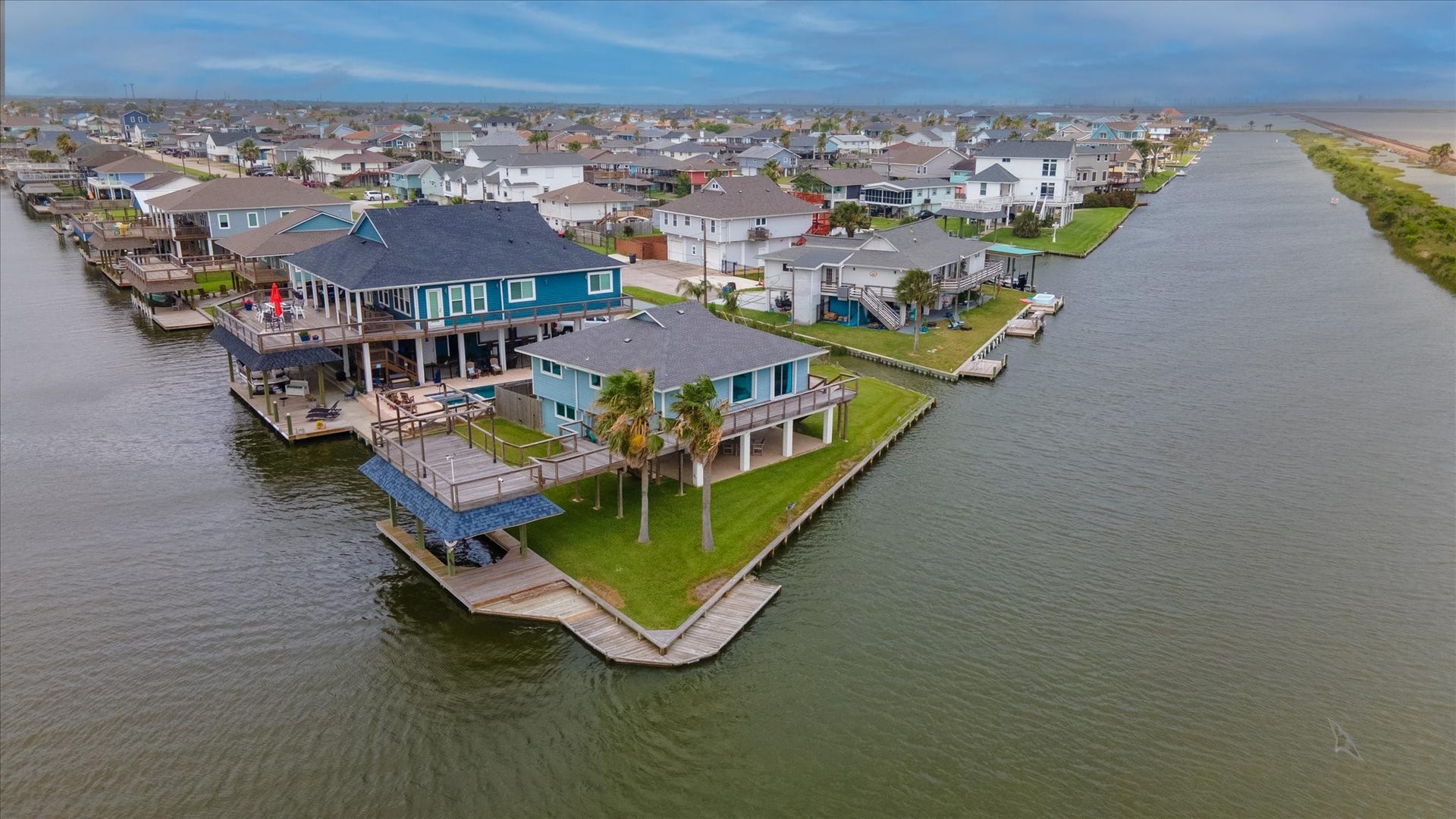 354 Ling Street, Bayou Vista, TX 77563 354 Ling Street, Bayou Vista, TX 77563