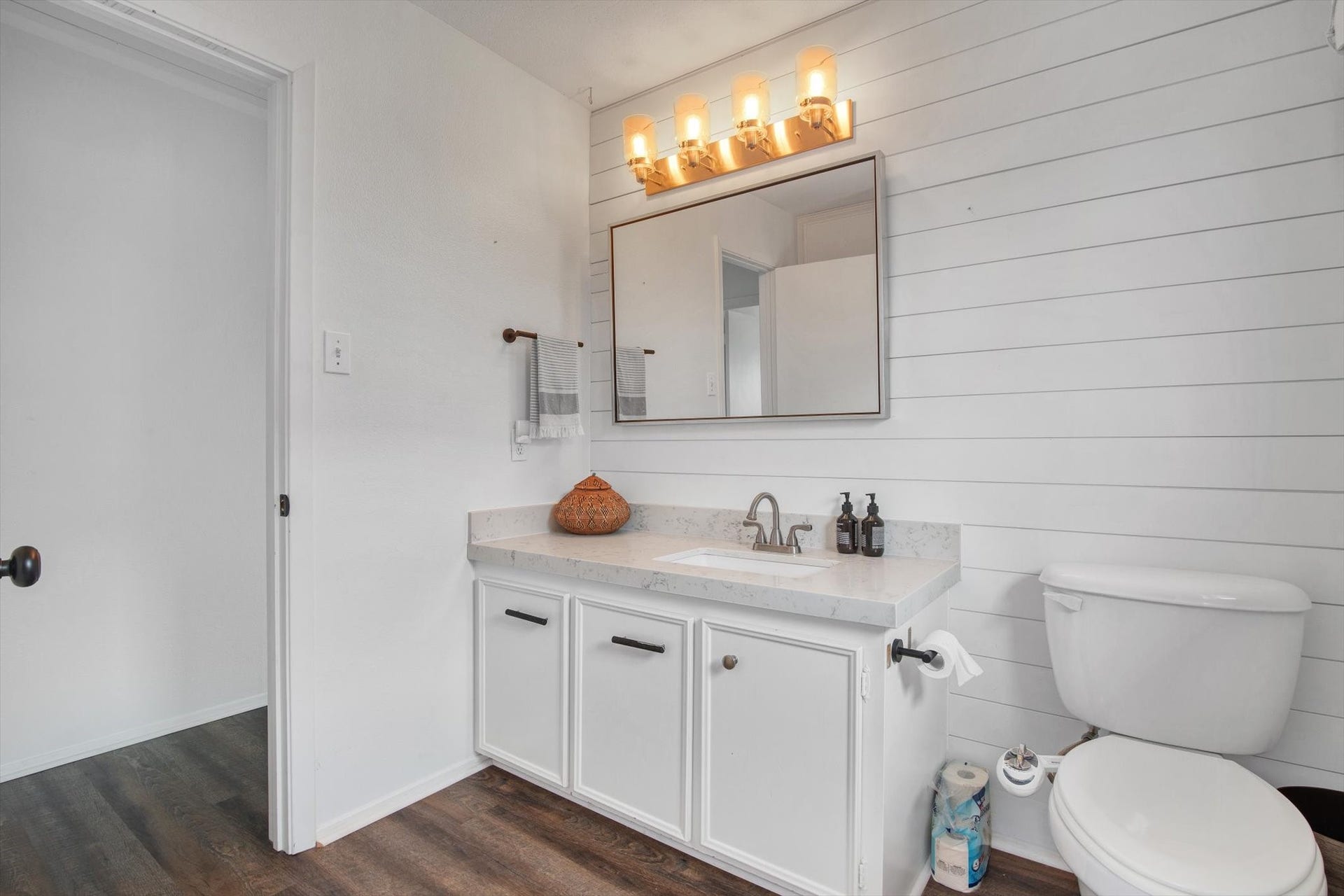 354 Ling Street, Bayou Vista, TX 77563 354 Ling Street, Bayou Vista, TX 77563