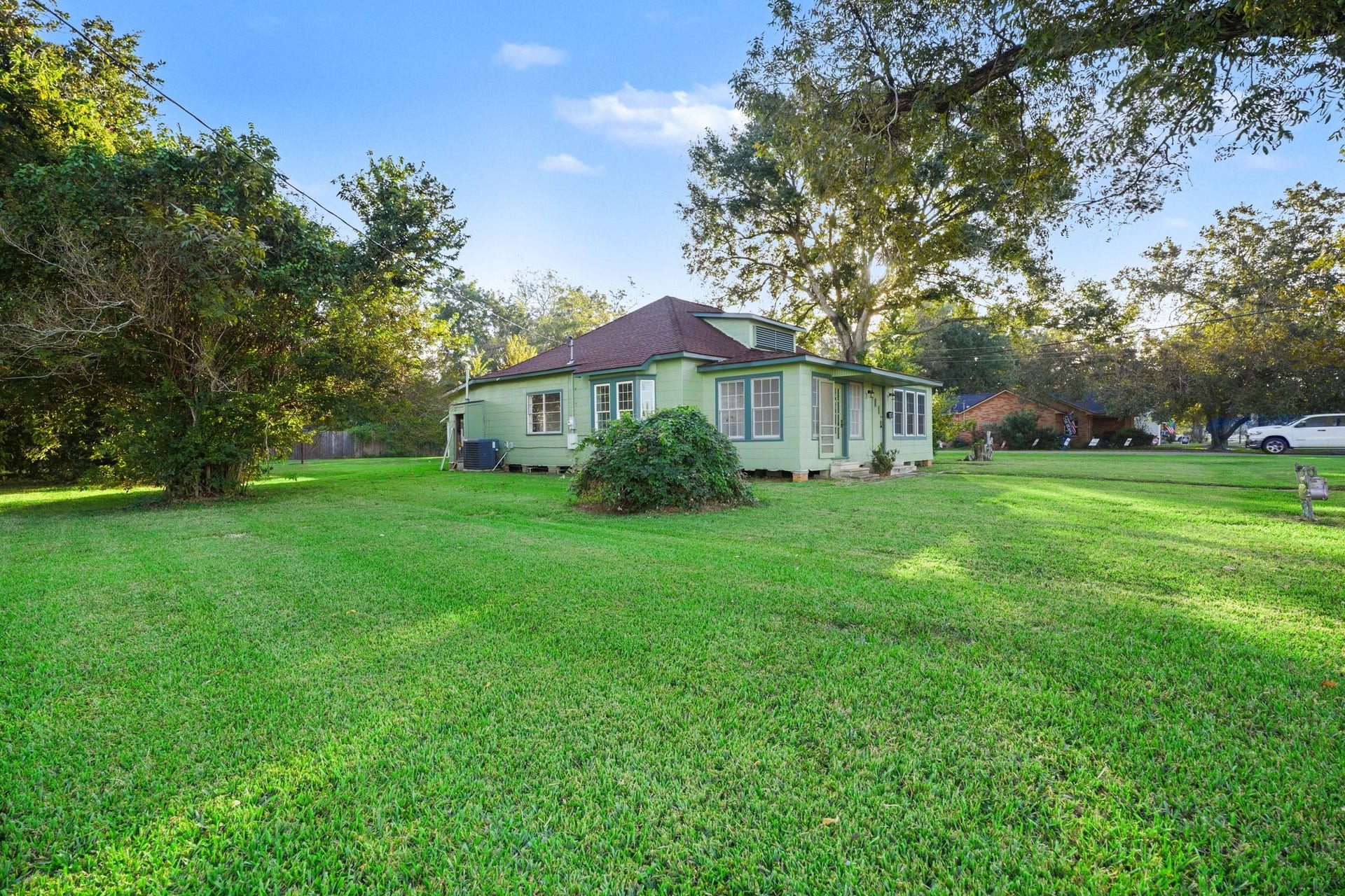 Never run out of yard space for your family here