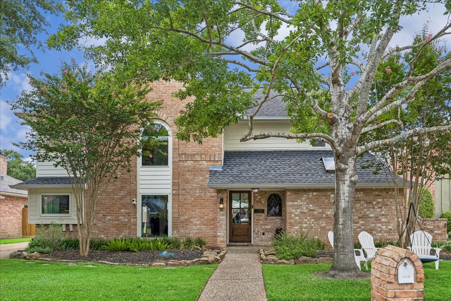 Property photo for 12514 Meadow Lake Drive, Houston, TX