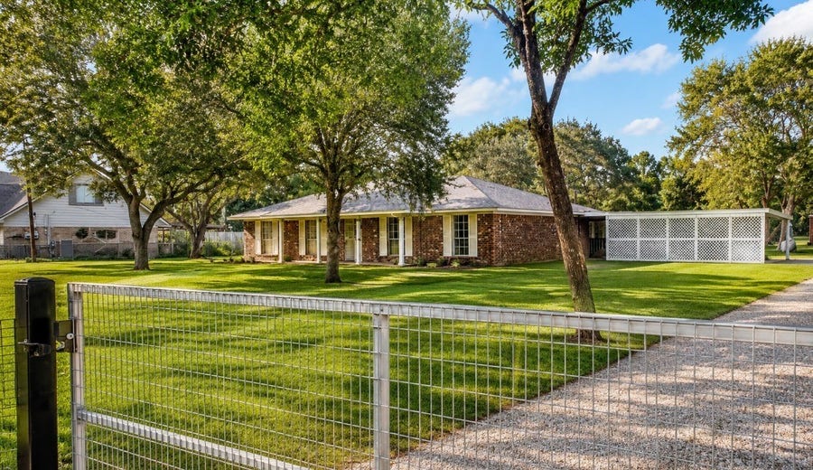 Property photo for 3935 Allen Road, Pearland, TX